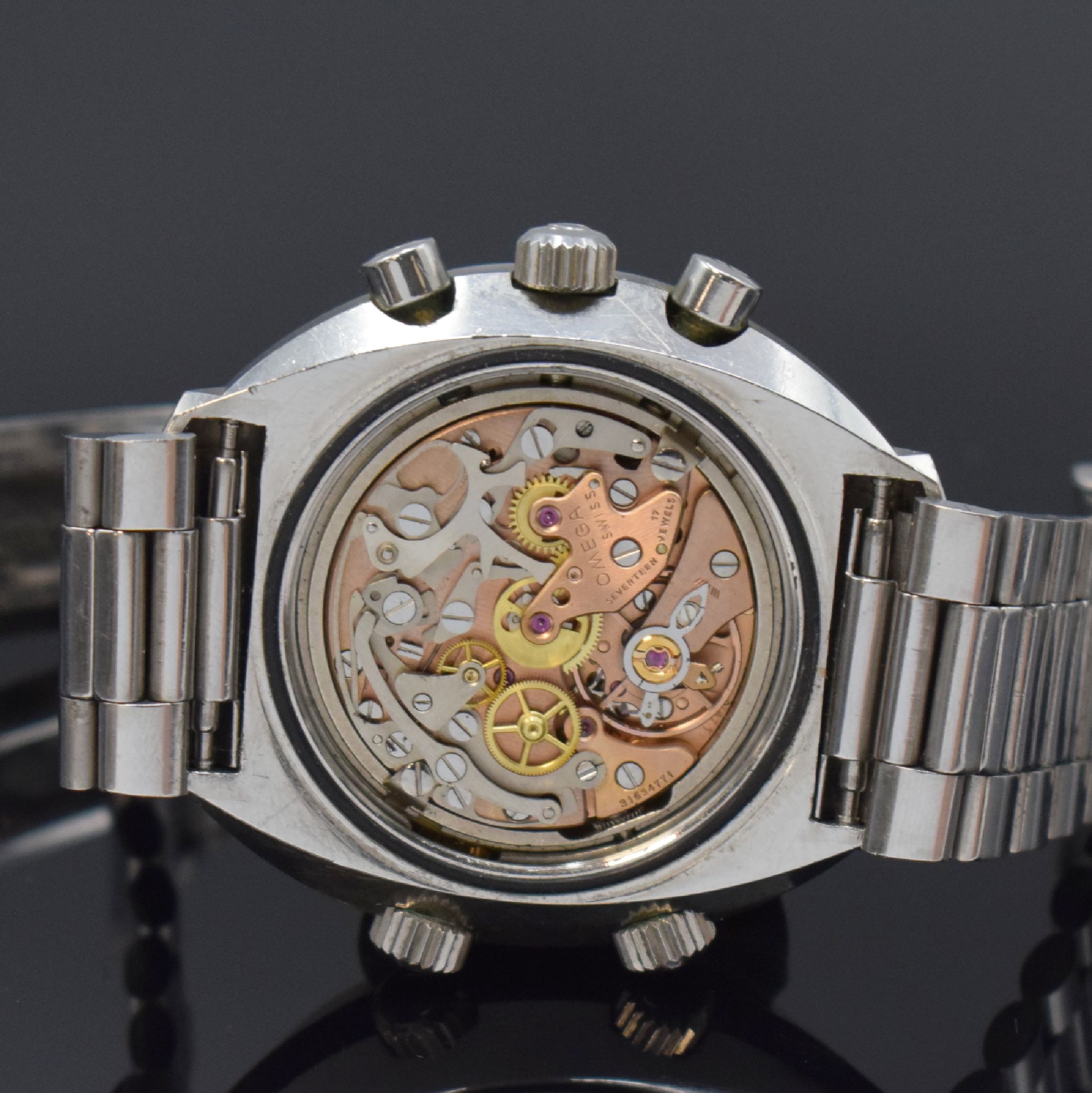 Detail g: OMEGA Flightmaster Herrenchronograph in Stahl Referenz 145.013, Schweiz um 1970, Handaufzug, verschr. Geh., orig. HOLZER-Mexico Stahlband, Kronen ...