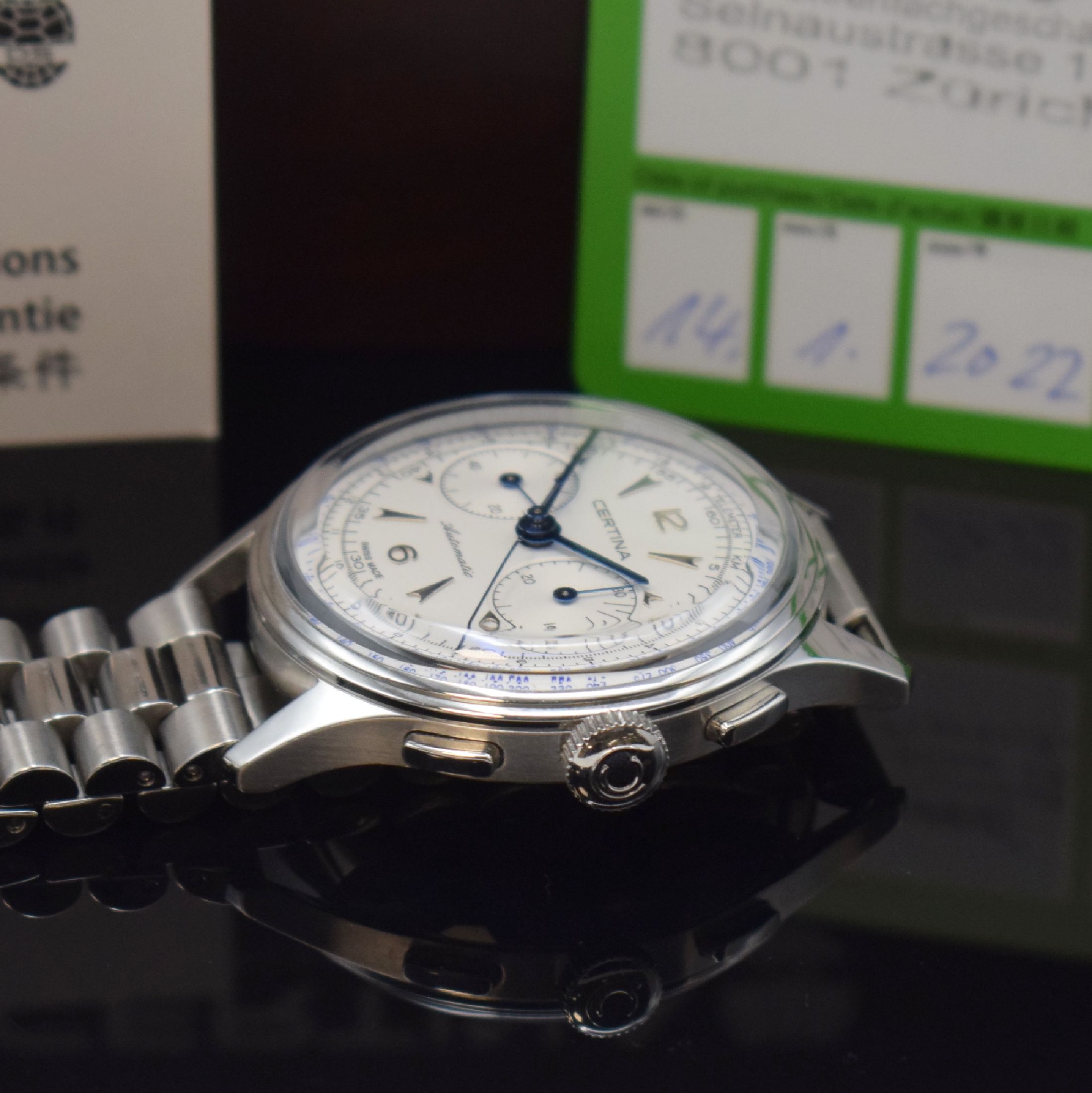 Detail b: CERTINA Herrenchronograph in Stahl Referenz C038462A, Schweiz lt. orig. Papier verk. 2022, Automatik, 2-tlg. Geh. m. gewölbtem Saphirglas, Boden ...