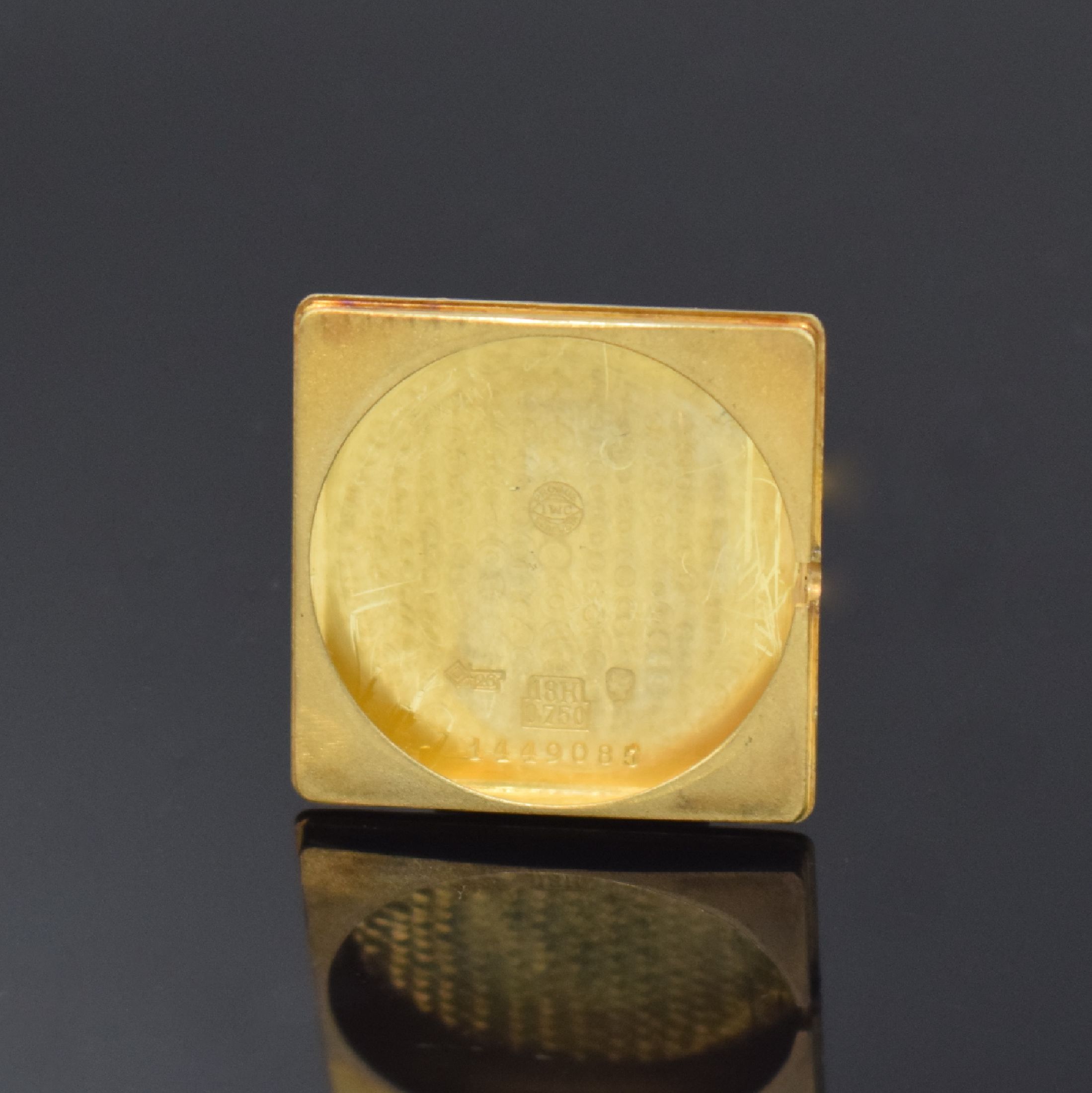 Detail f: IWC viereckige Armbanduhr in GG 750/000, Schweiz um 1957, Handaufzug, aufgedr. Boden l. dell., rest. silb. Zifferbl. fl., gold. Std.-Ind., gold. ...