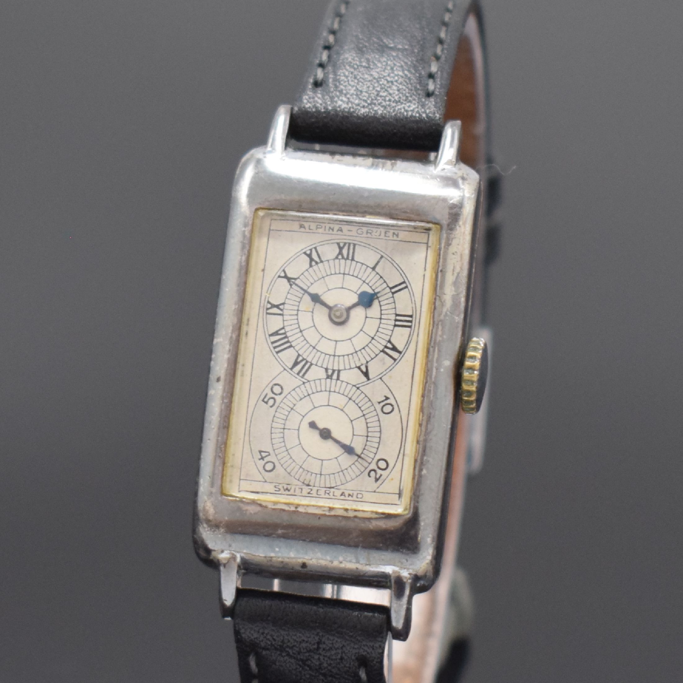 Detail a: ALPINA/GRUEN Armbanduhr in 900er Silber, Schweiz um 1935, Handaufzug, Boden aufgedr., orig. silb. Zifferbl. m. emaillierten Druck f. Std. u. Min., ...