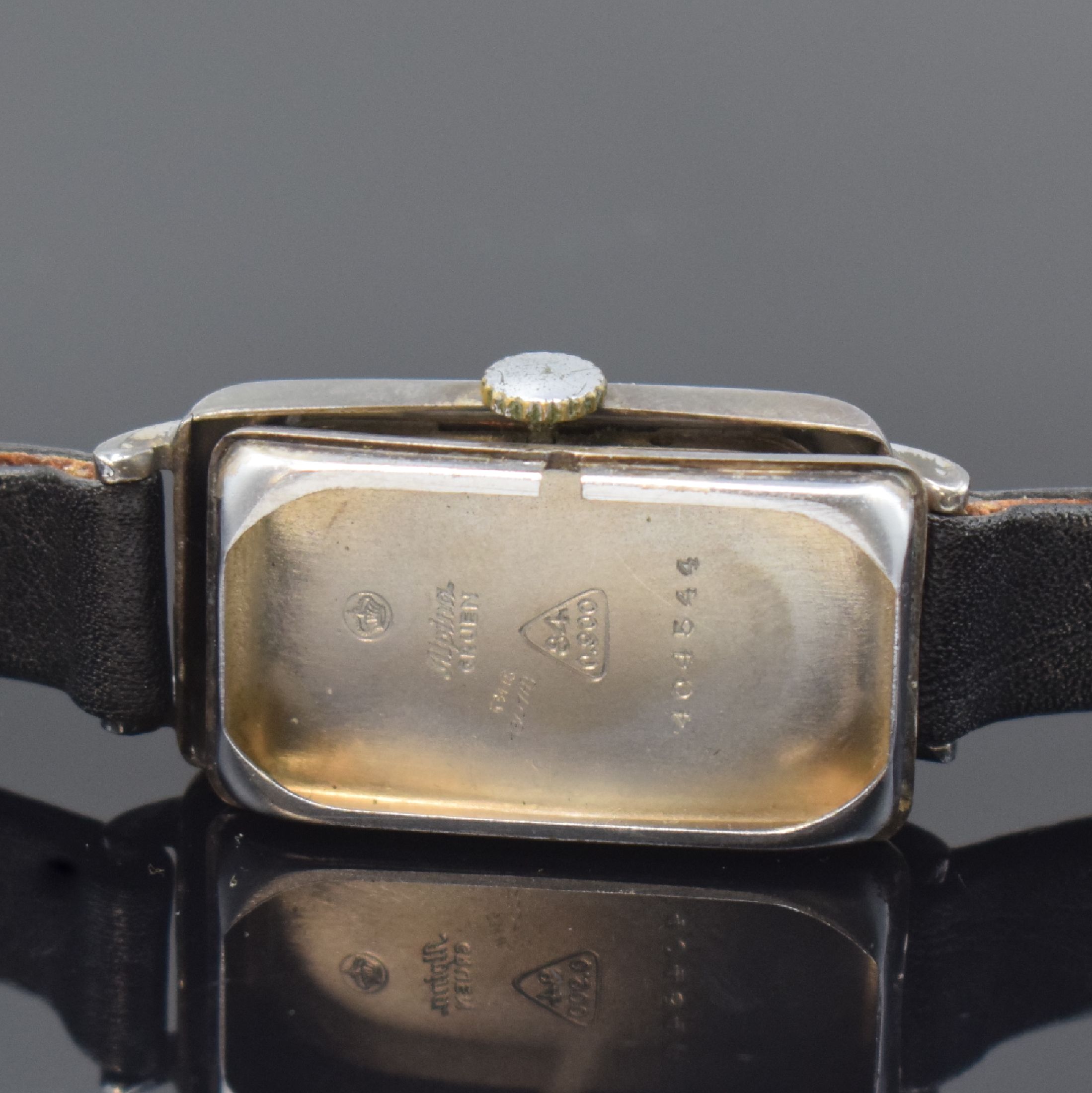 Detail f: ALPINA/GRUEN Armbanduhr in 900er Silber, Schweiz um 1935, Handaufzug, Boden aufgedr., orig. silb. Zifferbl. m. emaillierten Druck f. Std. u. Min., ...