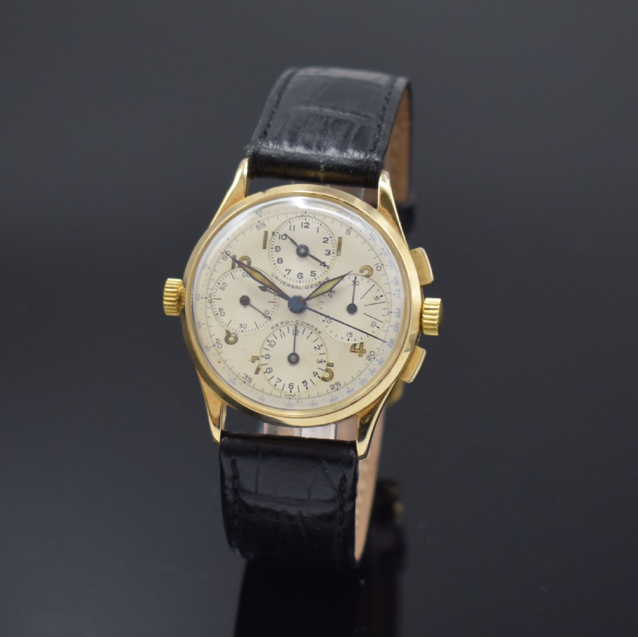 UNIVERSAL GENEVE Aero-Compax seltener Schaltradchronograph in GG 585/000, Schweiz um 1945, Handaufzug, Boden u. Glasrand aufgedr., Krone f. Memo-Zeit ...