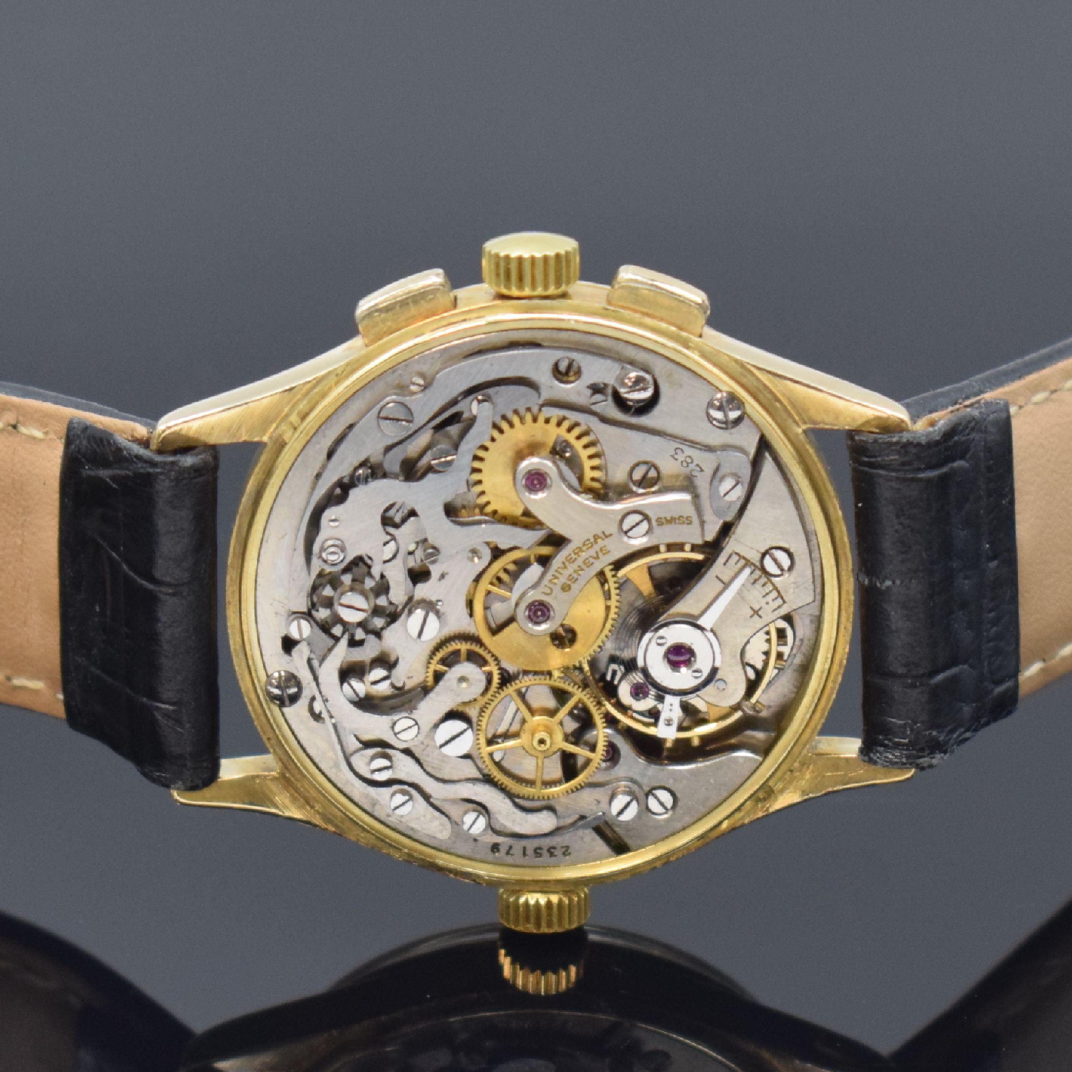 Detail e: UNIVERSAL GENEVE Aero-Compax seltener Schaltradchronograph in GG 585/000, Schweiz um 1945, Handaufzug, Boden u. Glasrand aufgedr., Krone f. Memo-Zeit ...