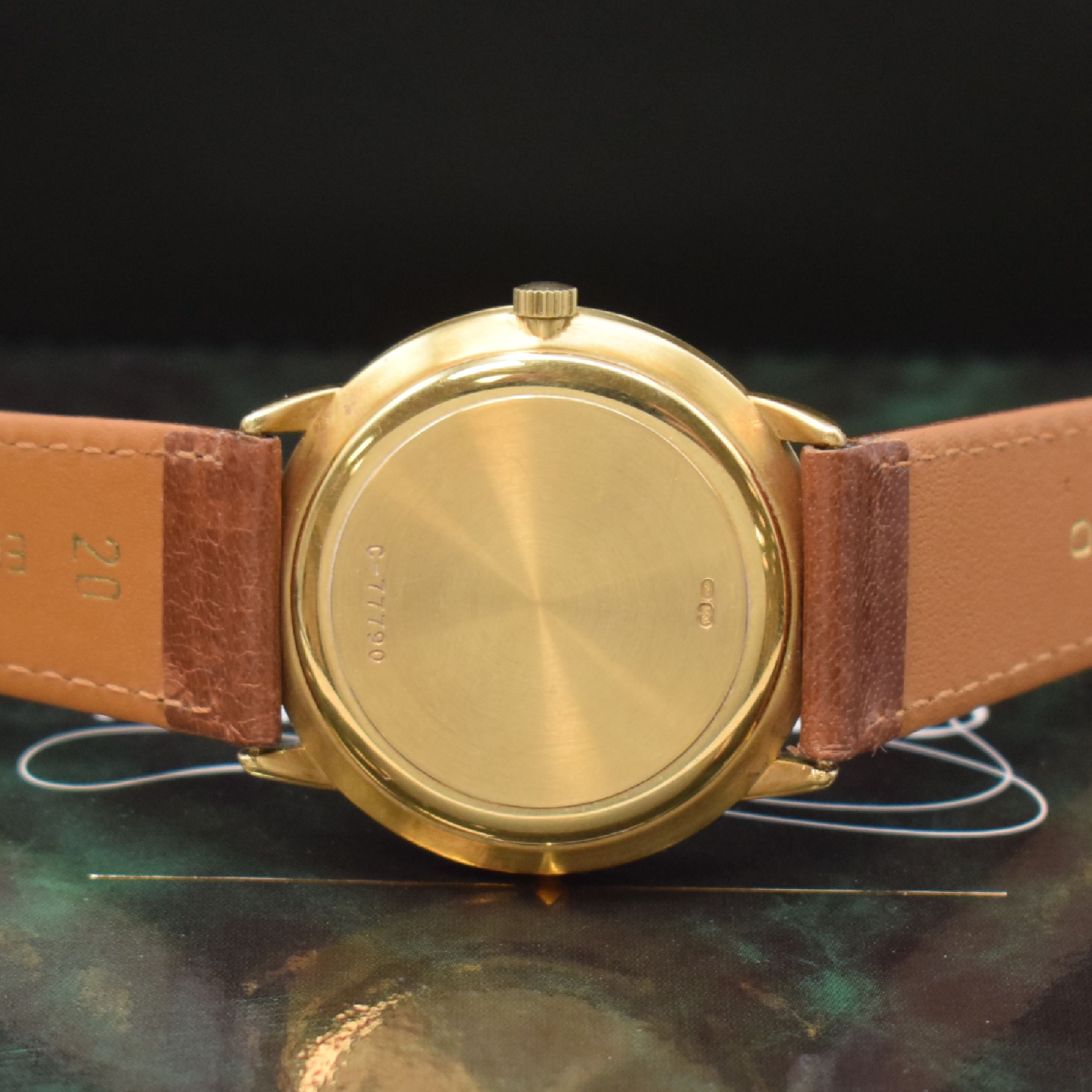 Detail c: AUDEMARS PIGUET Dual Time Herrenarmbanduhr in GG 750/000 Referenz 25685, Schweiz verk. lt. beil. Zertifikat 07/1991, Automatik, Boden u. Glasrand ...