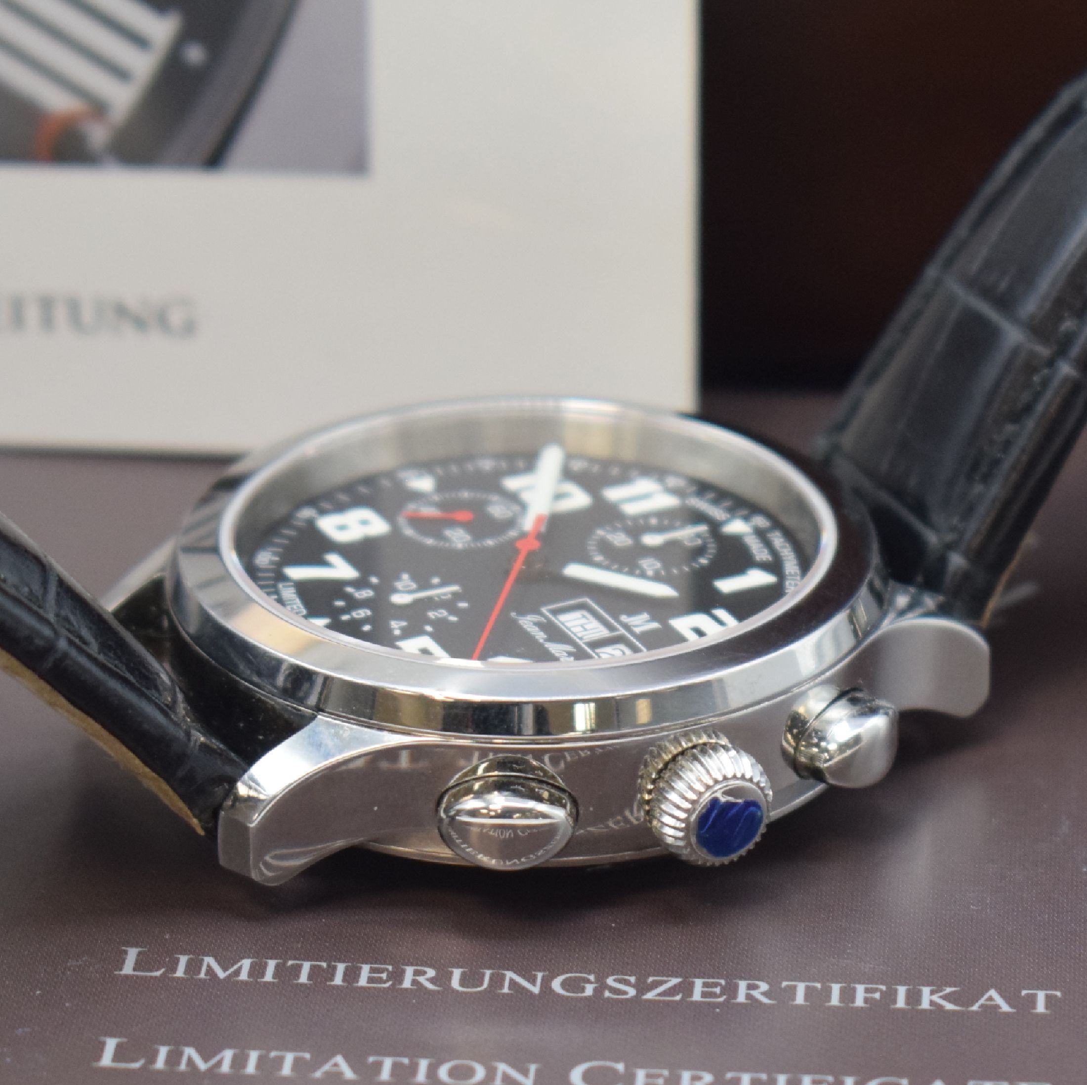 Detail c: JEAN MARCEL Aviator auf 300 Stück limitierter Armbandchronograph in Stahl, Schweiz um 2010, Automatik, beids. vergl. Geh., Boden 5- fach verschr., ...