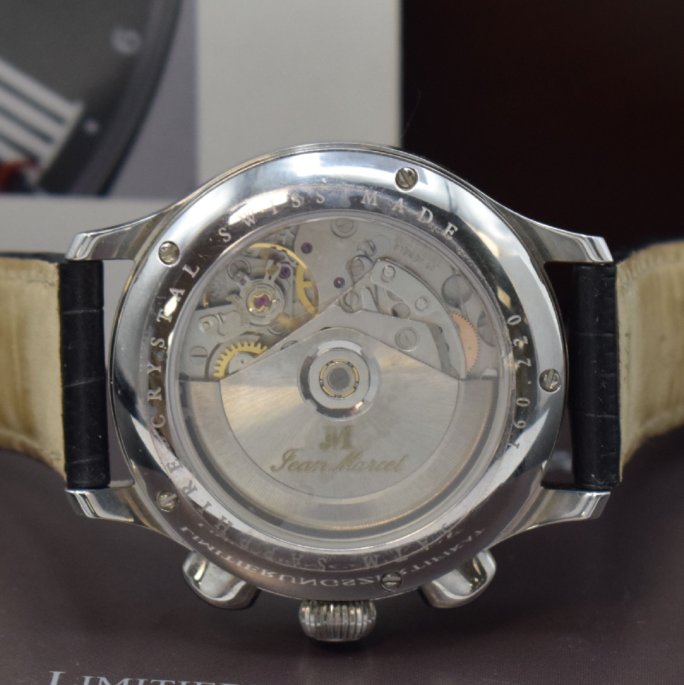Detail e: JEAN MARCEL Aviator auf 300 Stück limitierter Armbandchronograph in Stahl, Schweiz um 2010, Automatik, beids. vergl. Geh., Boden 5- fach verschr., ...
