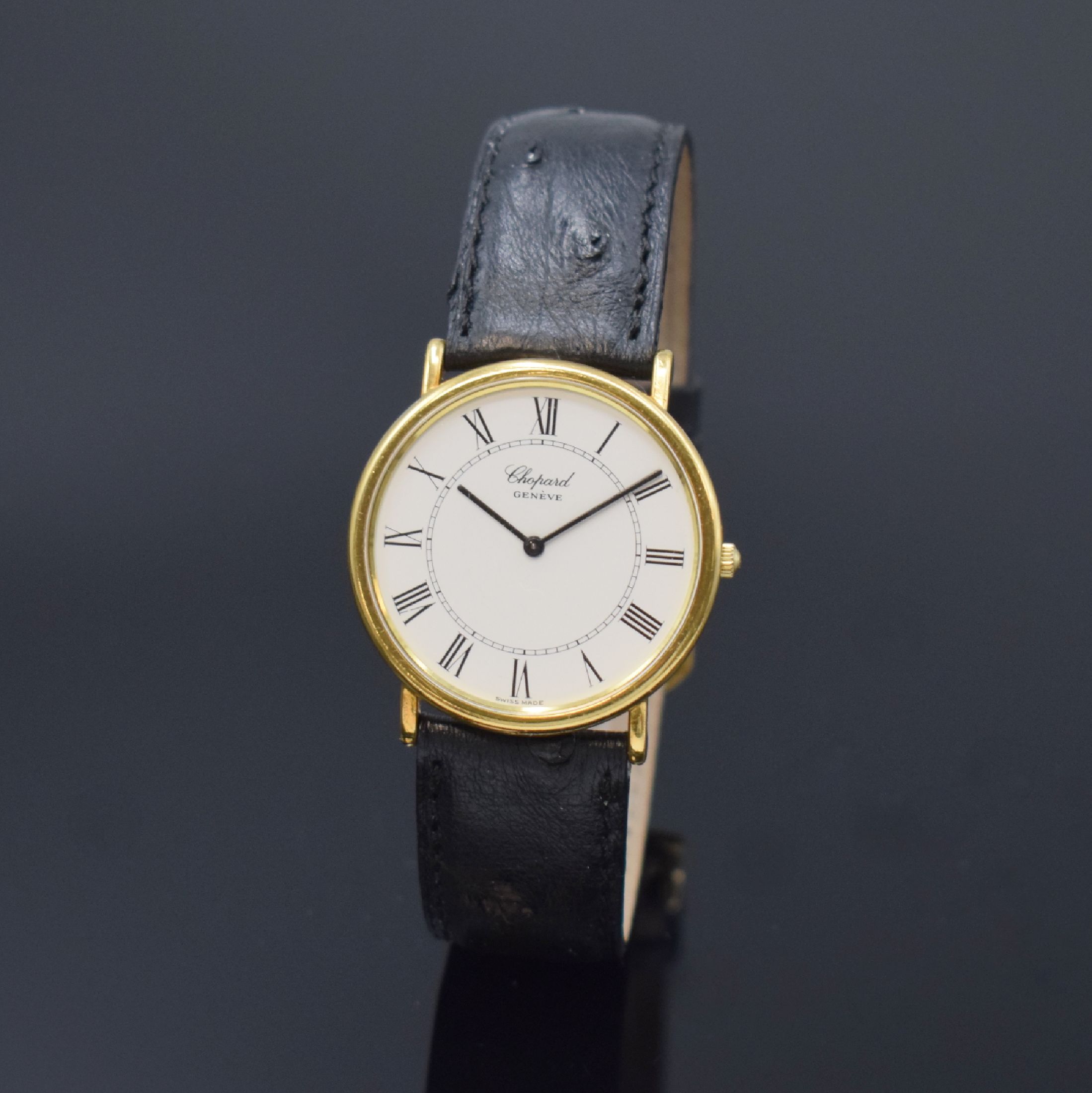 CHOPARD Armbanduhr in GG 750/000 Referenz 1160, Schweiz um 1980, Handaufzug, 2-teil. Geh., Boden aufgedr., emailfarb. Zifferbl. m. röm. Std., verg. ...