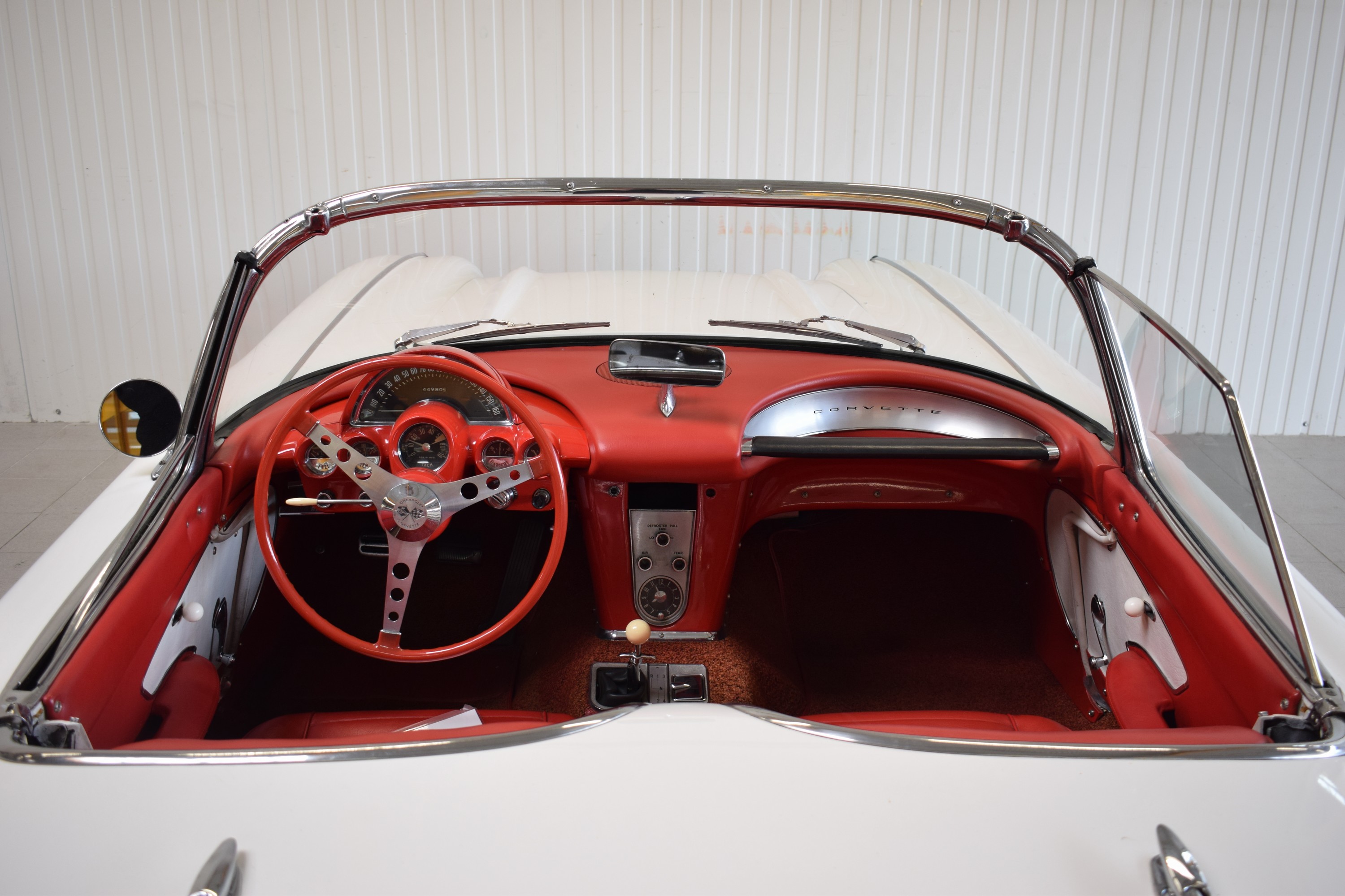 Detail i: Chevrolet Corvette C1, Fahrgestellnummer: J59S104921, EZ 07/1959, 1. Hand in Deutschland, Laufleistung 44.979 meilen abgelesen, HU 07/2024, ...