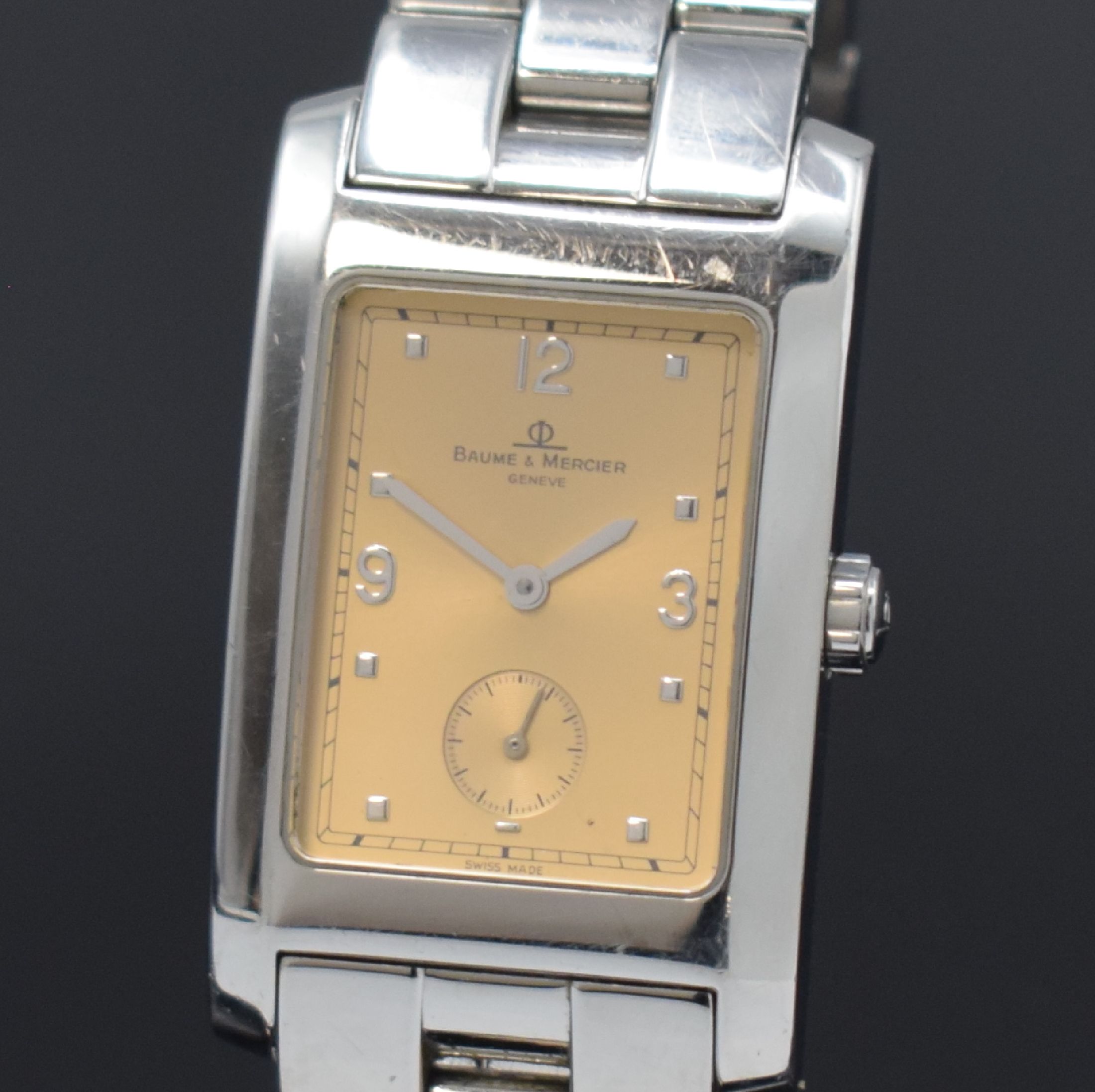 Detail a: BAUME & MERCIER Armbanduhr Serie Hampton Referenz MV045063, Schweiz um 2002, quarz, Edelstahlgeh. inkl. Gliederband m. dopp. Faltschließe, ...