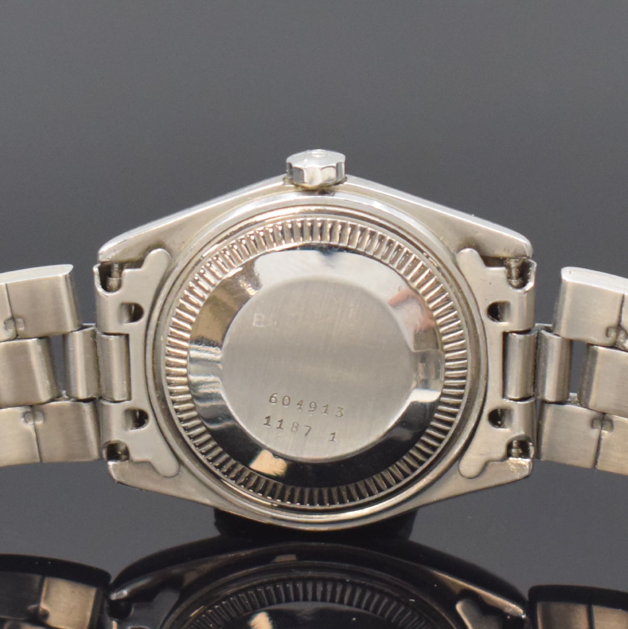 Detail d: BAUME & MERCIER Baumatic Damenarmbanduhr, Automatik, Schweiz um 1970, Edelstahl inkl. Gliederband m. Faltschl., Boden geschr., Datum, Kal. BM 860, 17 ...