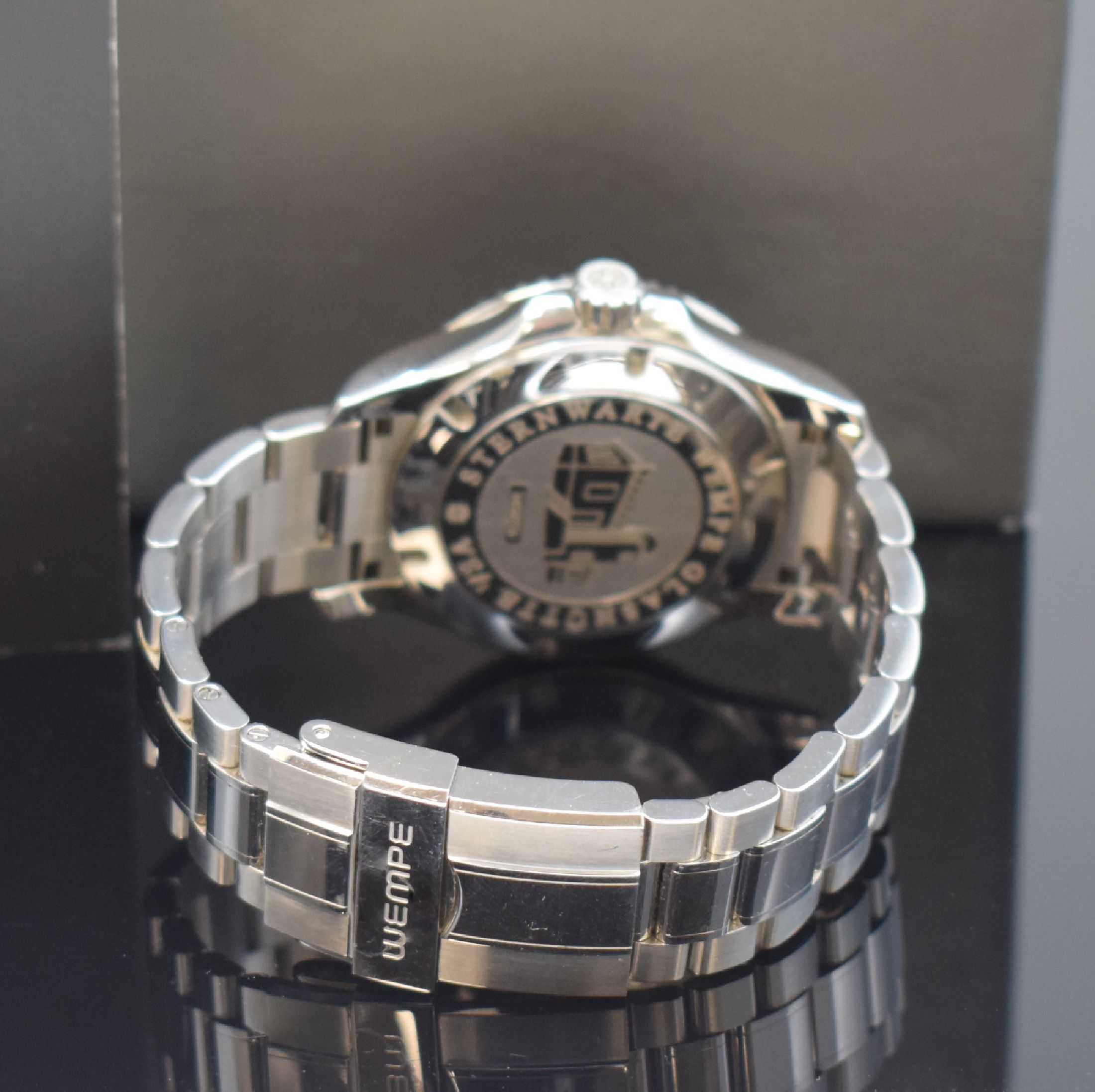 Detail b: WEMPE Zeitmeister Sport GMT Herrenarmbanduhr, Automatik, Deutschland um 2016, Chronometer in Edelstahl inkl. Gliederband m. Faltschl., Boden m. ...
