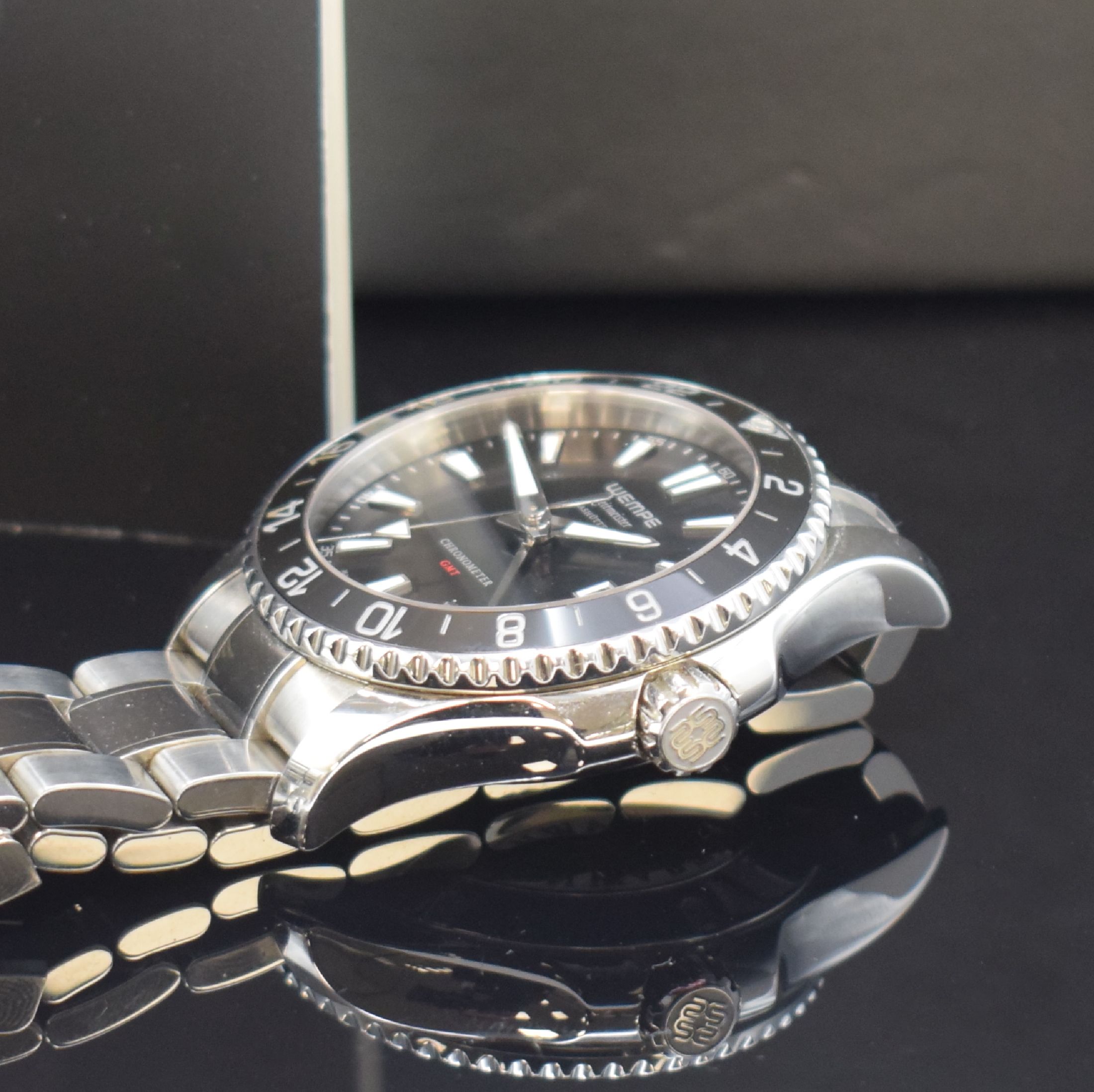 Detail c: WEMPE Zeitmeister Sport GMT Herrenarmbanduhr, Automatik, Deutschland um 2016, Chronometer in Edelstahl inkl. Gliederband m. Faltschl., Boden m. ...