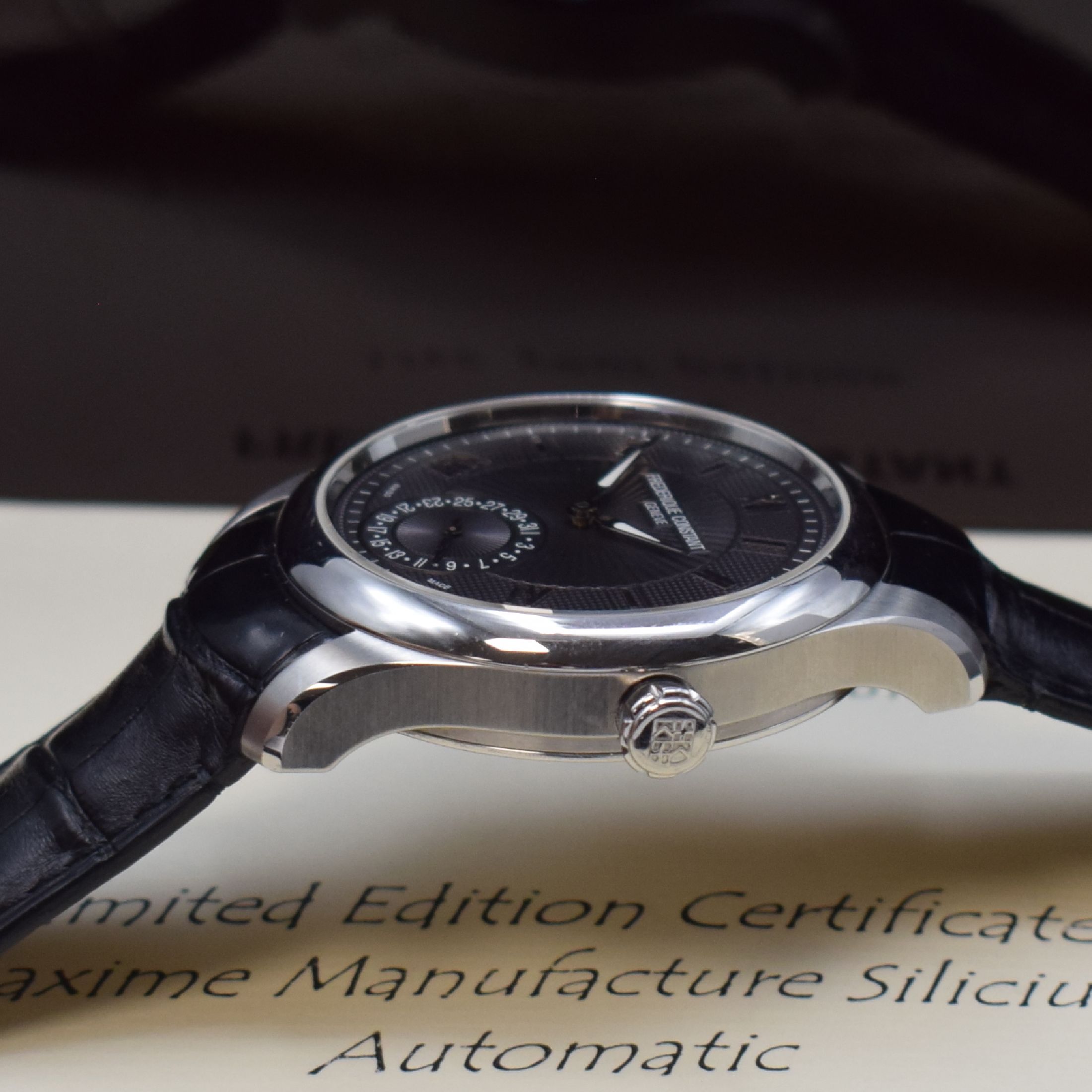 Detail c: FREDERIQUE CONSTANT auf 888 Stück limitierte Herrenarmbanduhr Maxime Manufacture, Automatik, Sondermodell in Edelstahl inkl. orig. Lederband m. ...