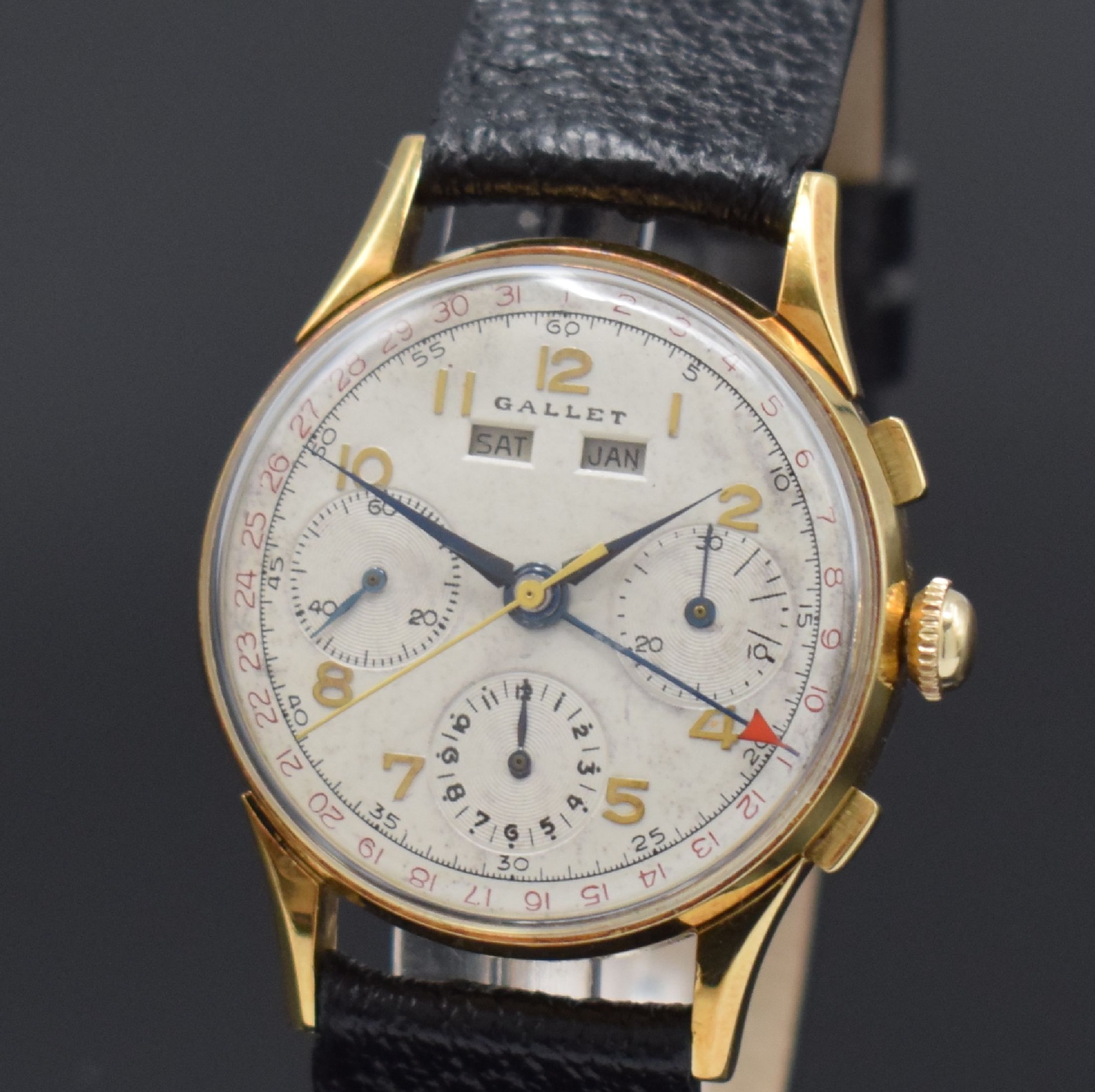 Detail a: GALLET Herrenarmbanduhr mit Chronograph und Kalender Kaliber Valjoux 72C in GG 585/000, Schweiz um 1950, Handaufzug, 3-teil. Gehäuse, Boden u. ...