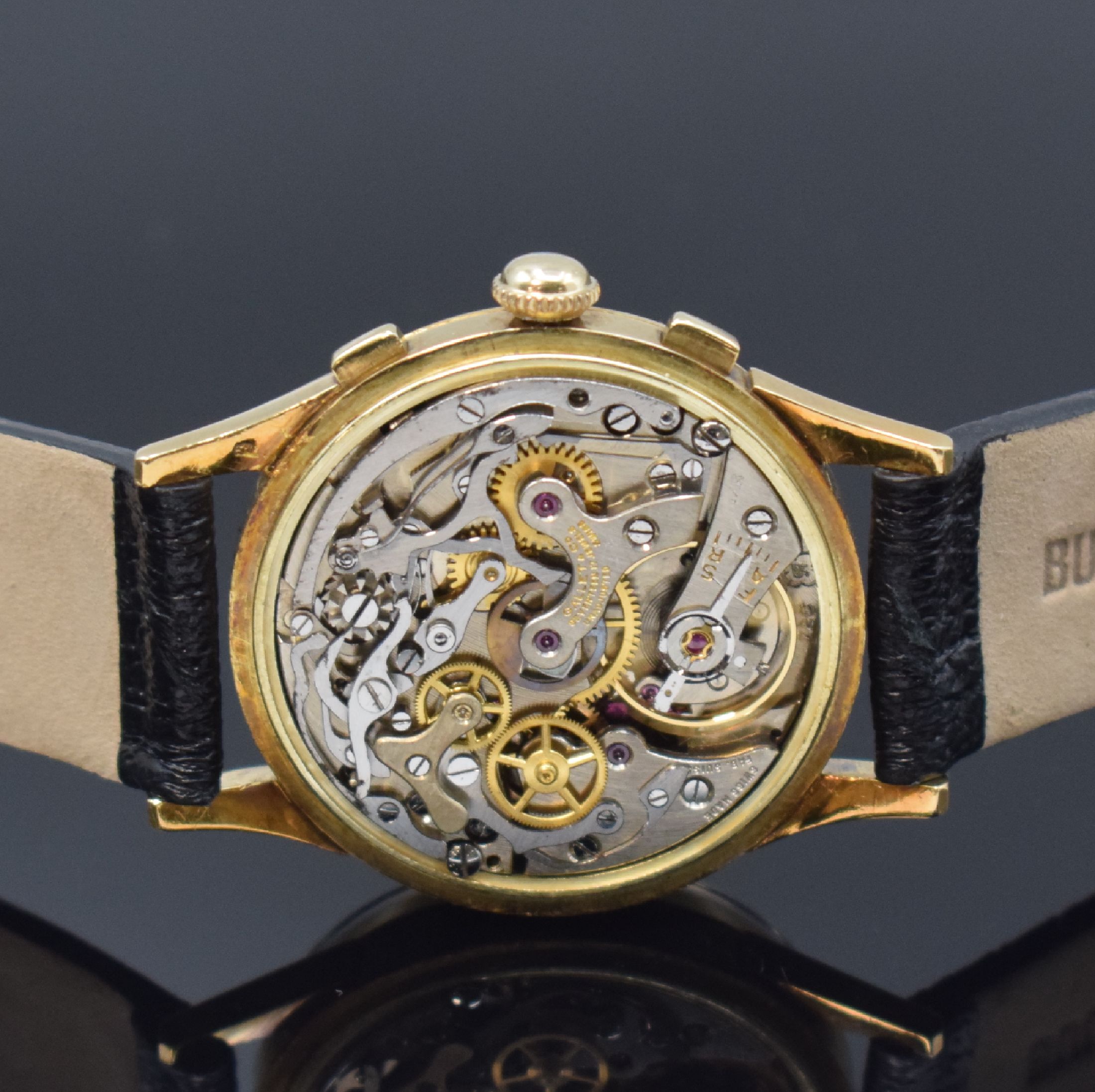 Detail e: GALLET Herrenarmbanduhr mit Chronograph und Kalender Kaliber Valjoux 72C in GG 585/000, Schweiz um 1950, Handaufzug, 3-teil. Gehäuse, Boden u. ...