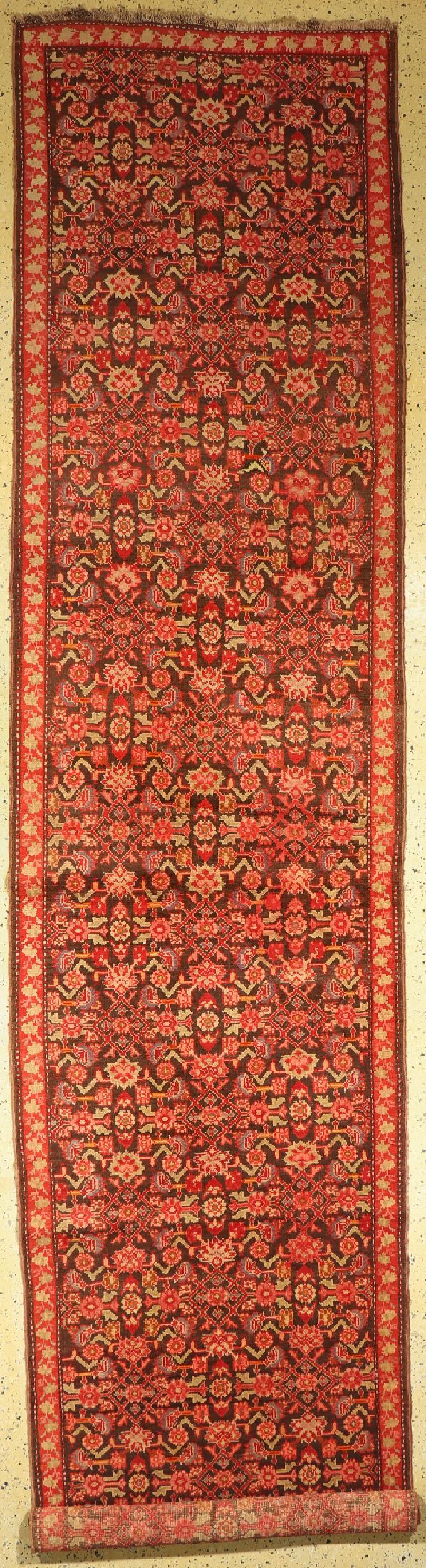 Karabagh alt, Kaukasus, um 1940, Wolle auf Wolle, ca. 477 x 107 cm, EHZ: 2-3