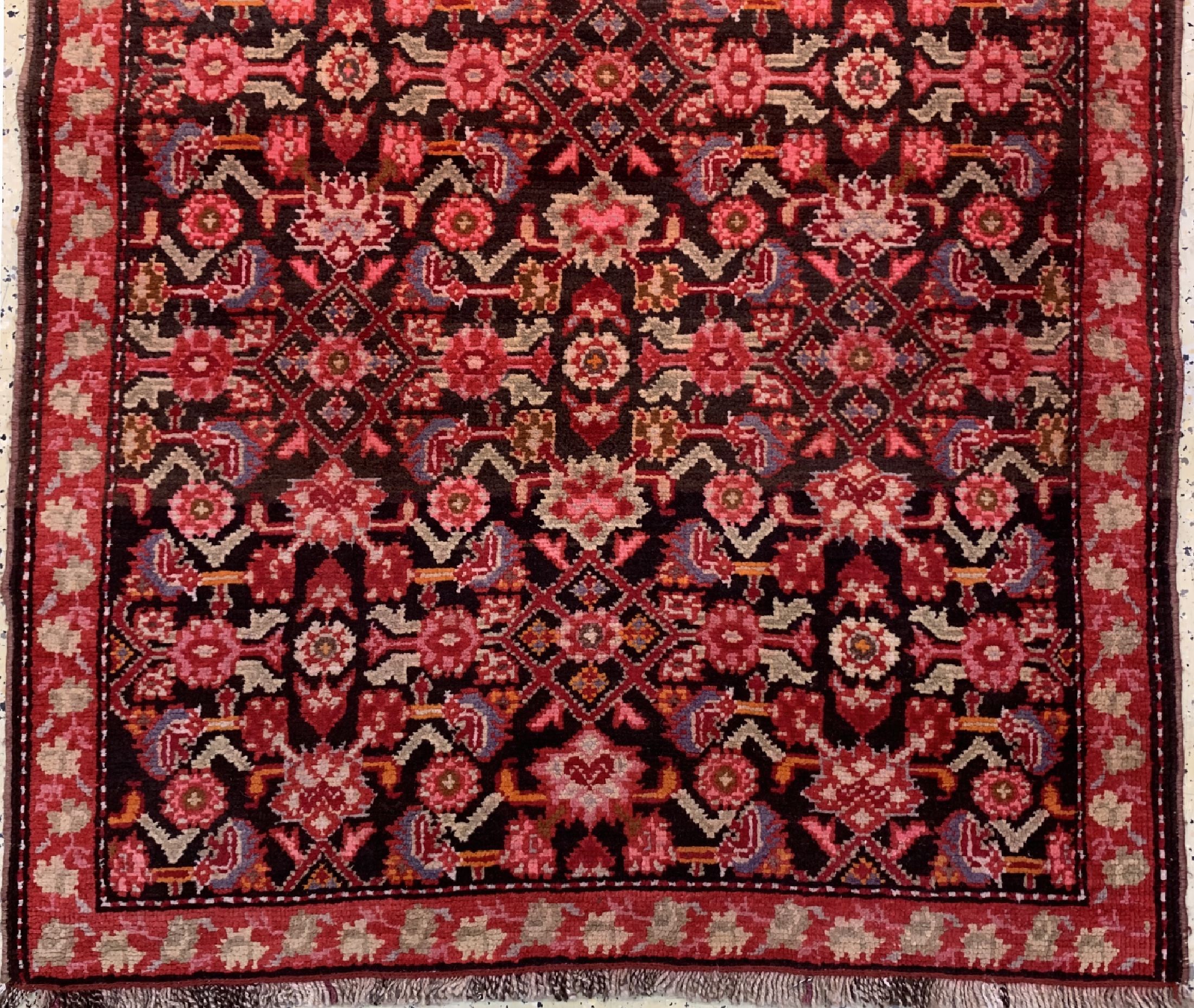 Detail c: Karabagh alt, Kaukasus, um 1940, Wolle auf Wolle, ca. 477 x 107 cm, EHZ: 2-3