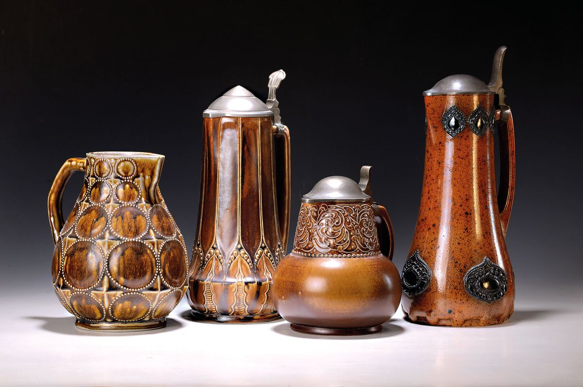4 Jugendstilkrüge, Westerwald, um 1900/20, 1. Merkelbach 2256, Entwurf Charlotte Krause, H. 22 cm, 2. wohl Wick Werke, Nr. 1683, H. ca. 33 cm, 3x ...