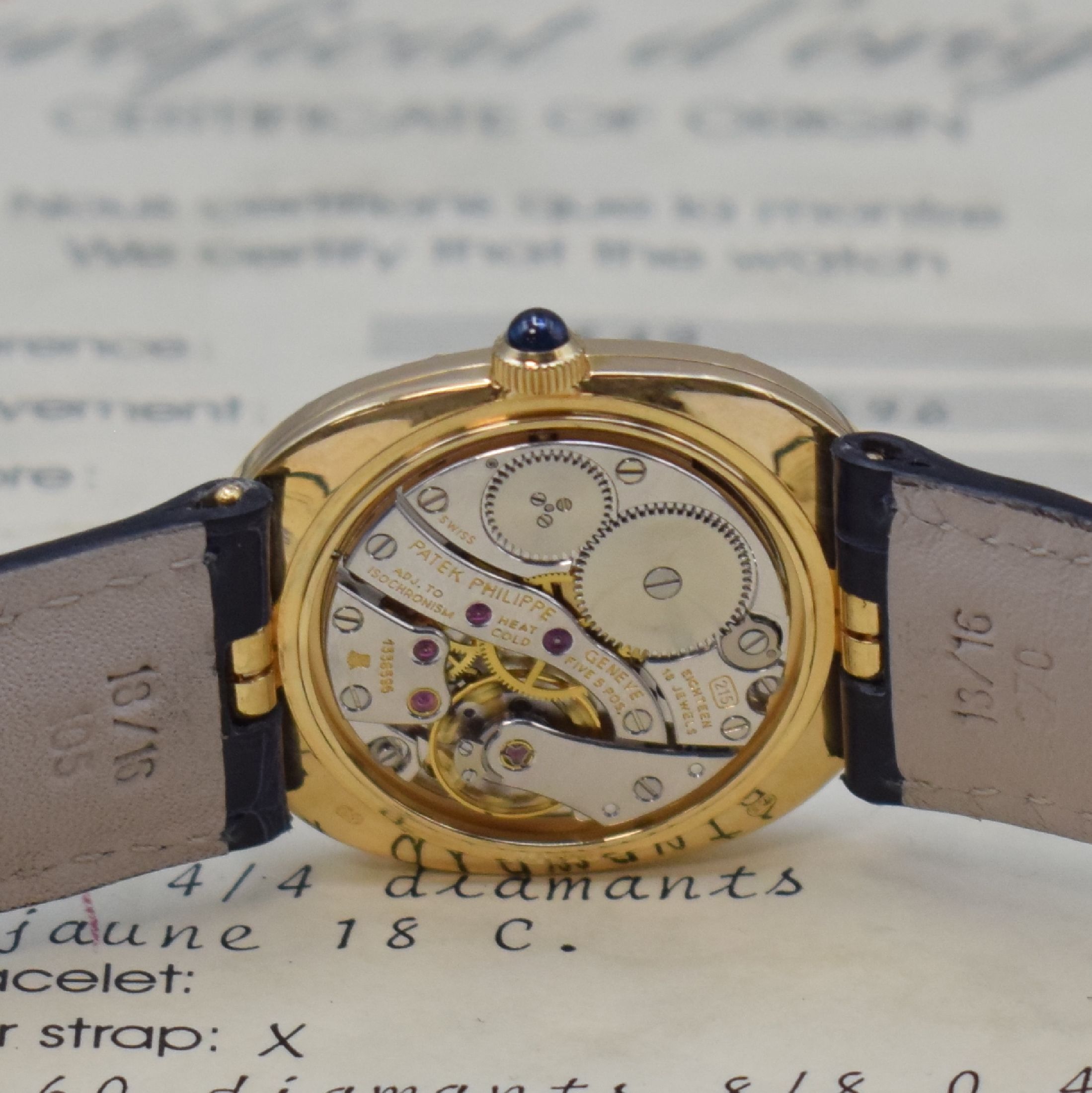 Detail g: PATEK PHILIPPE Damenarmbanduhr Ellipse d´Or Referenz 3849 in GG 750/000, Handaufzug, 3- teil. Geh., Boden und mit Diamanten bes. Glasrand aufgedr., ...