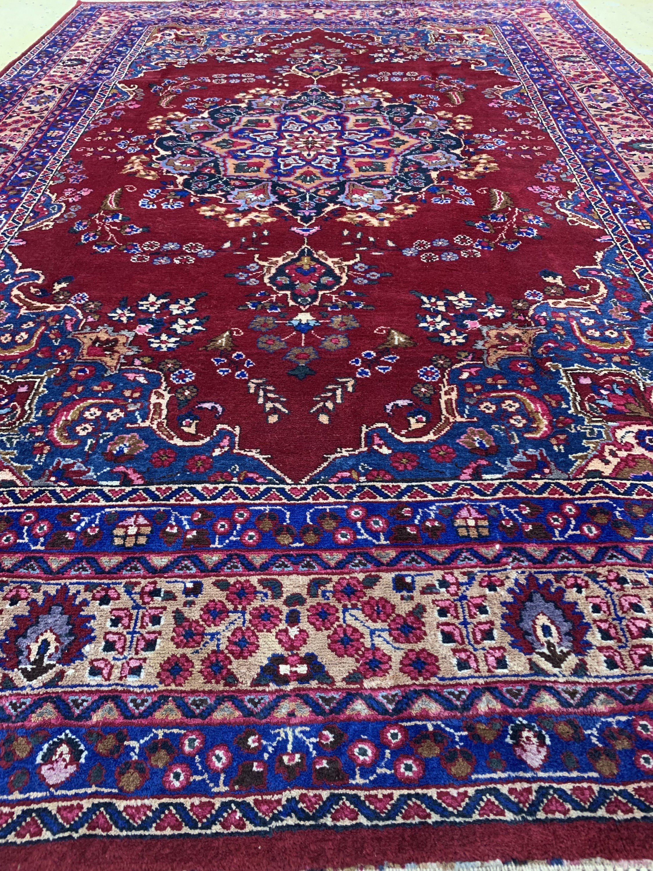 Detail d: Sabsewar, Persien, ca. 50 Jahre, Wolle auf Baumwolle, ca. 295 x 195 cm, EHZ: 2