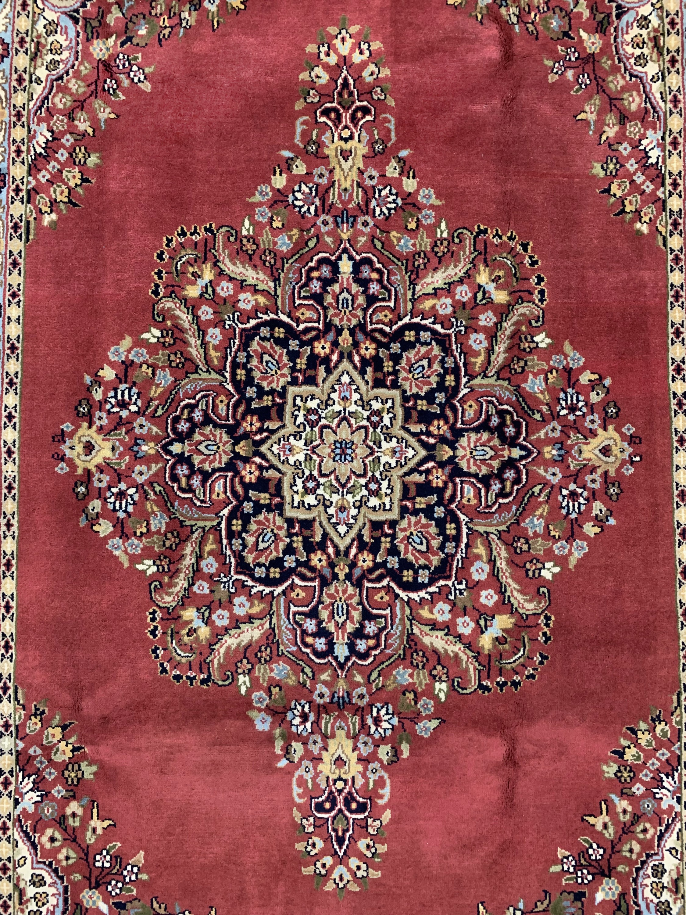 Detail b: Sarogh, Indien, ca. 40 Jahre, Wolle auf Baumwolle, ca. 310 x 186 cm, EHZ: 1-2