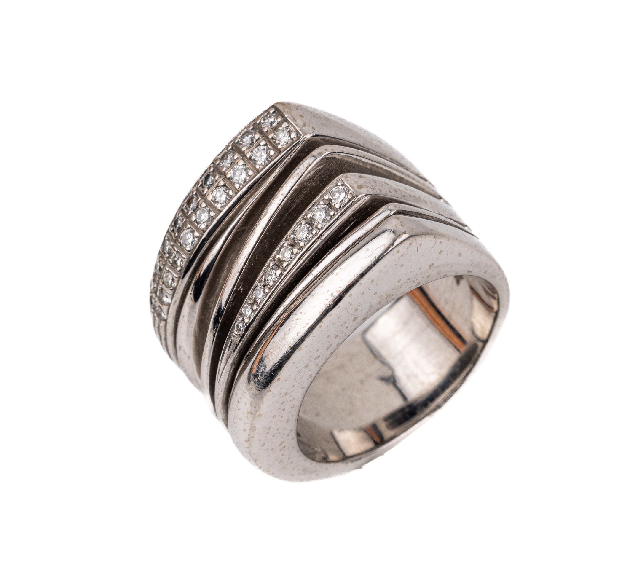 Detail c: 18 kt Gold Brillant-Ring, WG 750/000, Atelieranfertigung, 28 Brillanten zus. ca. 0.384 ct Weiß/si, massive Ausführung, ca. 25.8g, RW 55