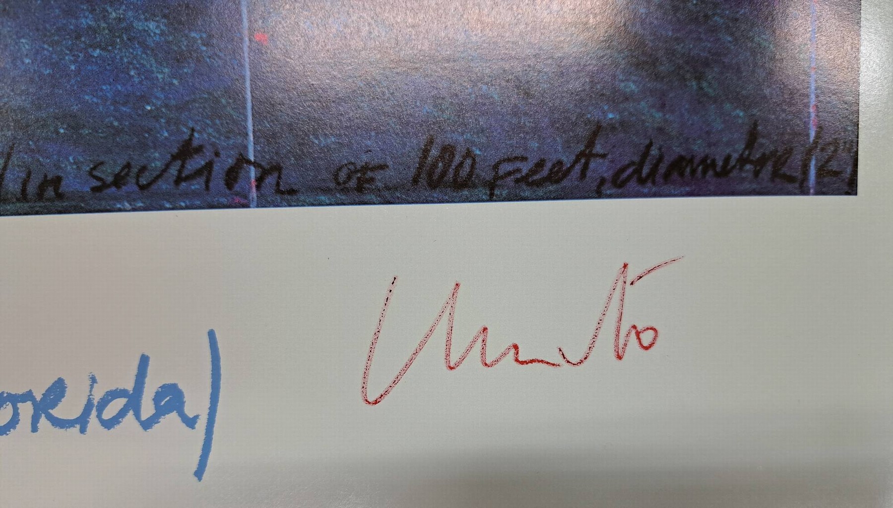 Detail a: Christo geb. 1935, "Surroundet Islands", Kunstdruck 1982, handsign., offsetlitho auf dünnem Karton, 99x63,5 cm, knick am oberen Rand