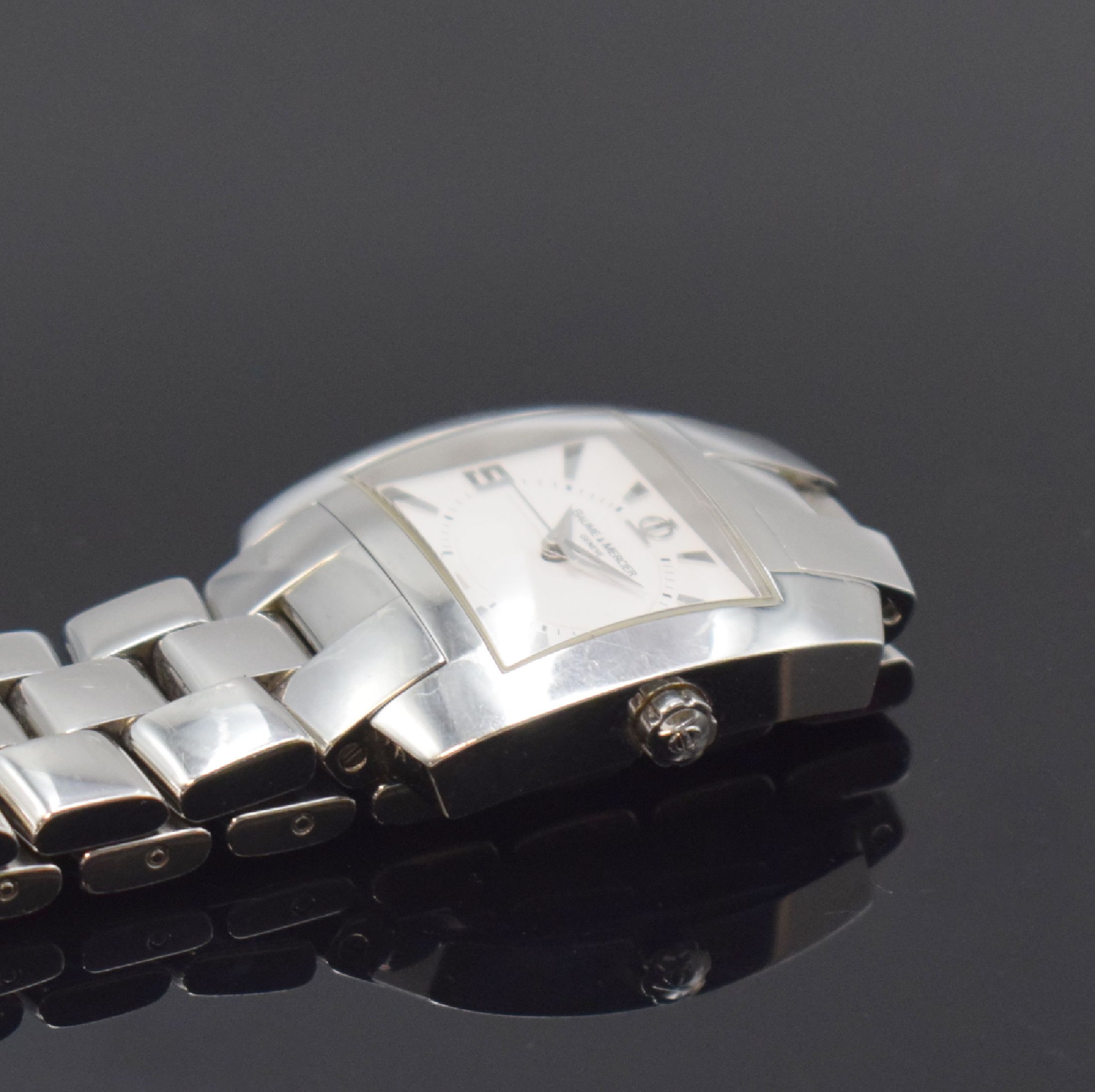 Detail d: BAUME & MERCIER Hampton Damenarmbanduhr Referenz 65446, Schweiz um 2010, quarz, Edelstahlgeh. inkl. Gliederband m. Faltschl., Boden 4-fach verschr., ...