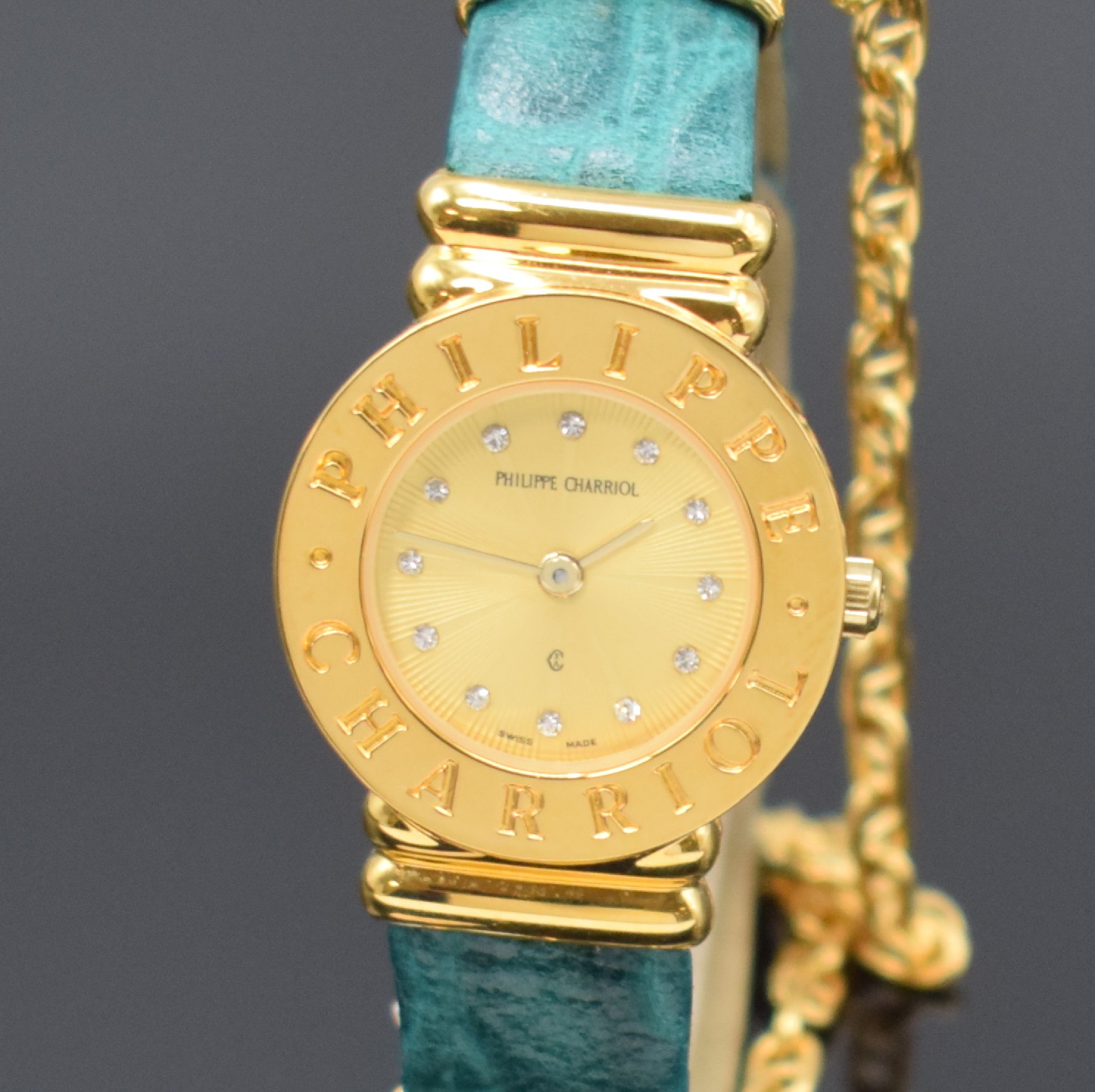 Detail a: PHILIPPE CHARRIOL St. Tropez ungetragene Damenarmbanduhr Referenz S28.92, Schweiz um 1995, quarz, verg. Gehäuse, Stahlboden aufgedr., orig. ...