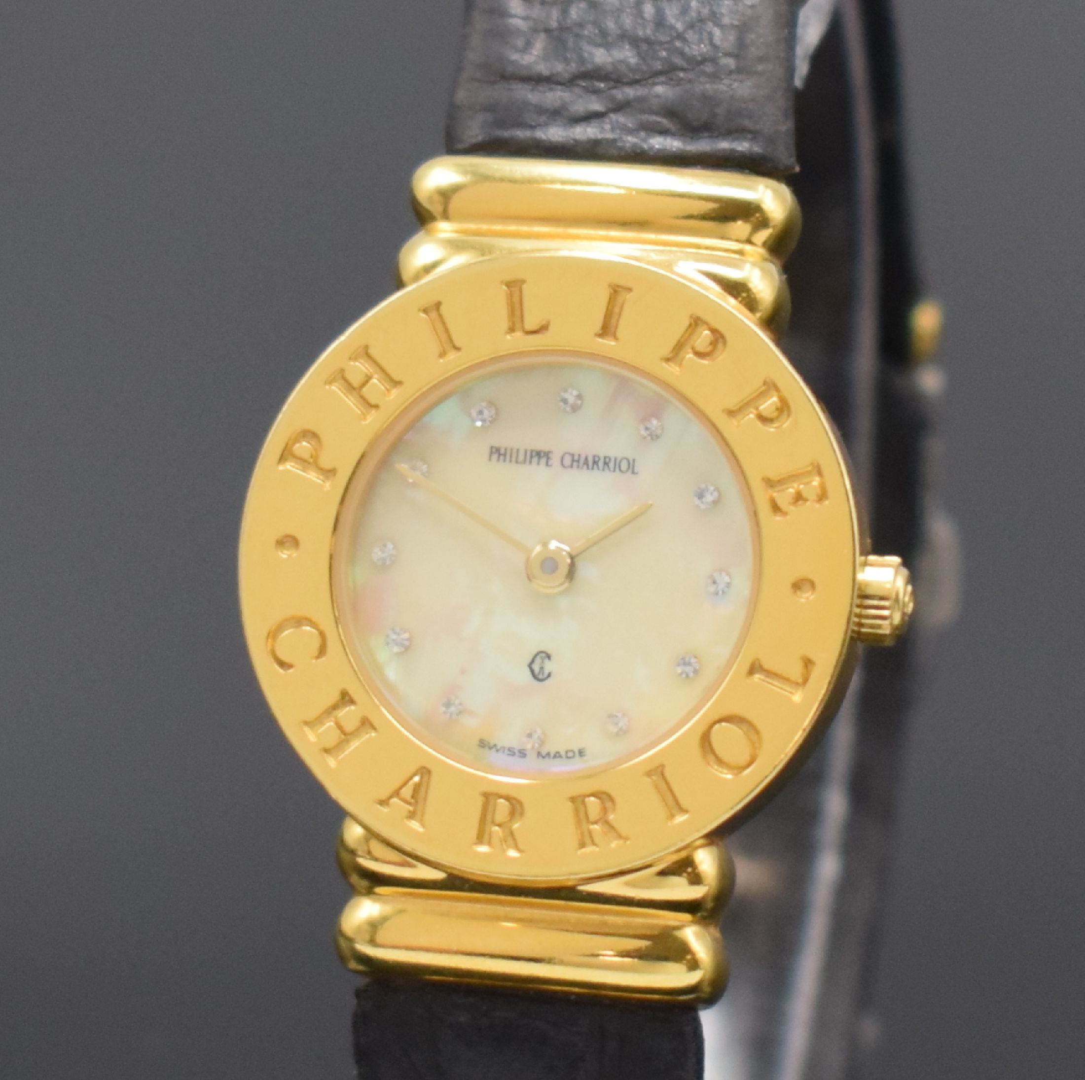 Detail a: PHILIPPE CHARRIOL St. Tropez Damenarmbanduhr Referenz S28.92, Schweiz um 1995, quarz, verg. Gehäuse, Stahlboden aufgedr., orig. Lederband, ...