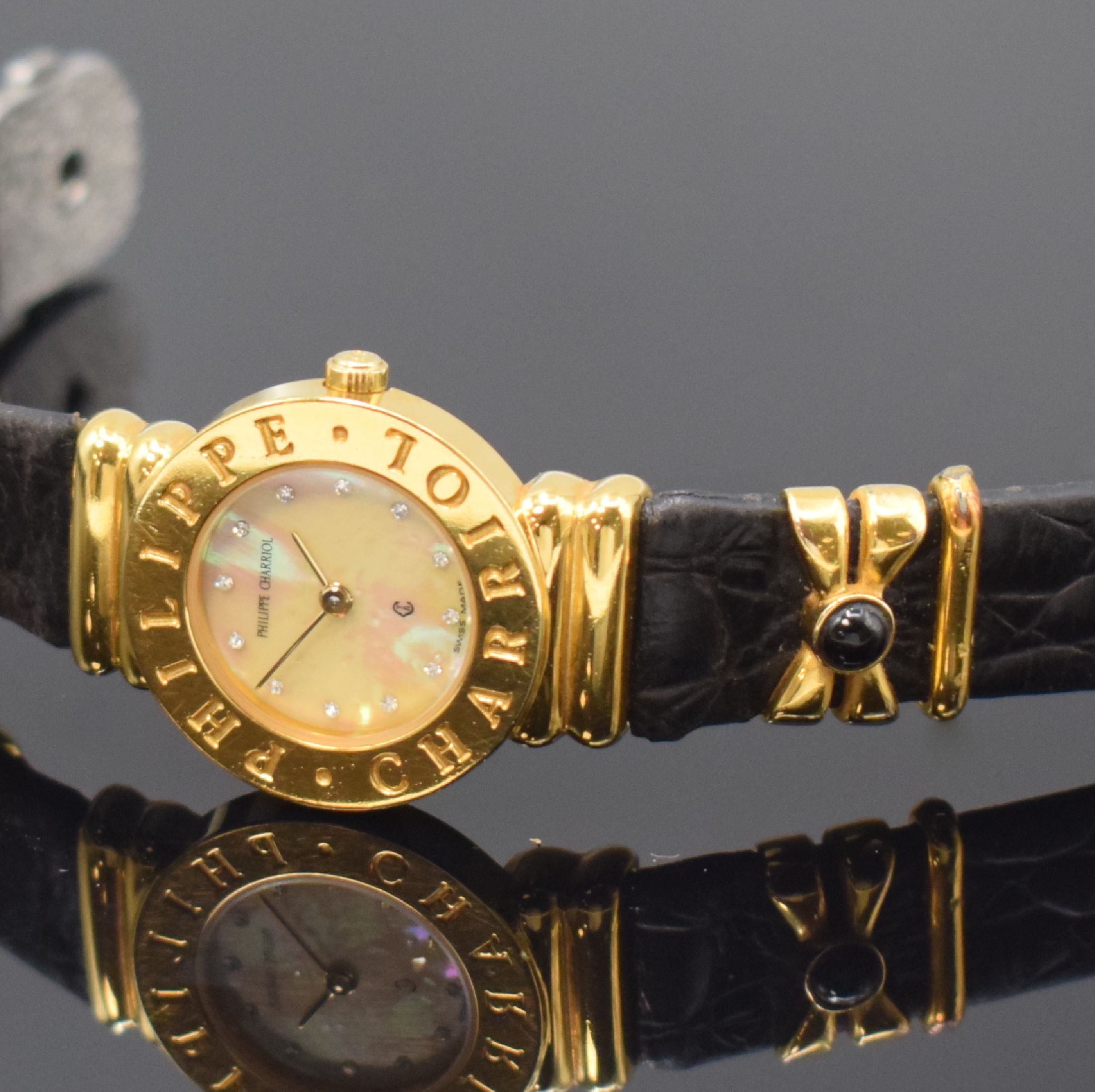 Detail c: PHILIPPE CHARRIOL St. Tropez Damenarmbanduhr Referenz S28.92, Schweiz um 1995, quarz, verg. Gehäuse, Stahlboden aufgedr., orig. Lederband, ...