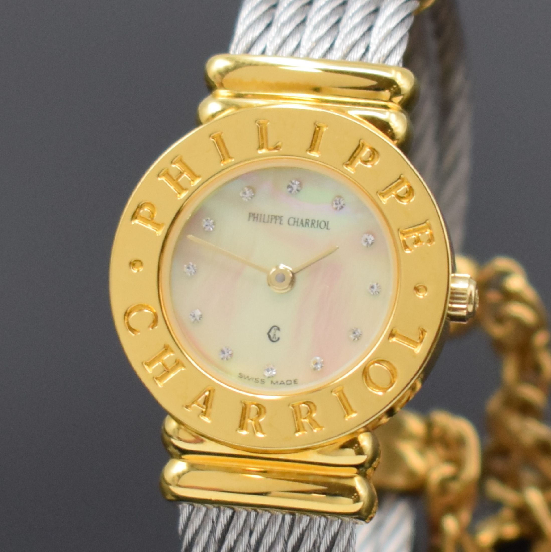 Detail a: PHILIPPE CHARRIOL St. Tropez Damenarmbanduhr Referenz S28.92, Schweiz um 1995, quarz, verg. Gehäuse, Stahlboden aufgedr., orig. Spangenband, ...