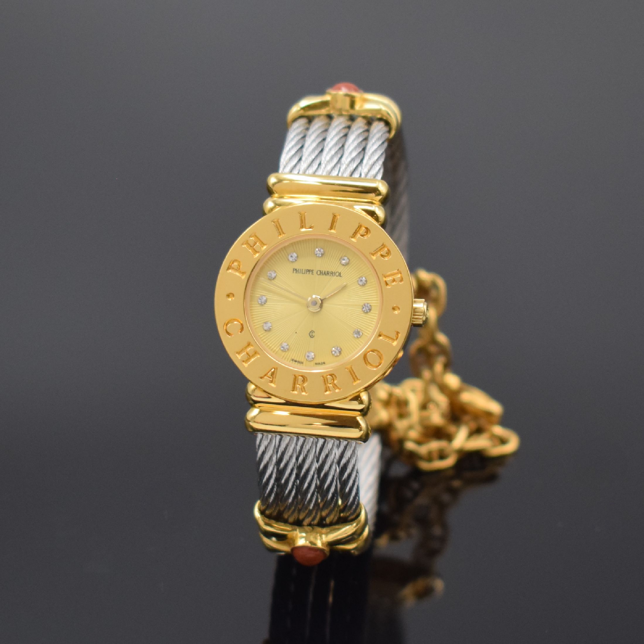 PHILIPPE CHARRIOL St. Tropez Damenarmbanduhr Referenz S28.92, Schweiz um 1995, quarz, verg. Gehäuse, Stahlboden aufgedr., orig. Spangenband, gold. ...