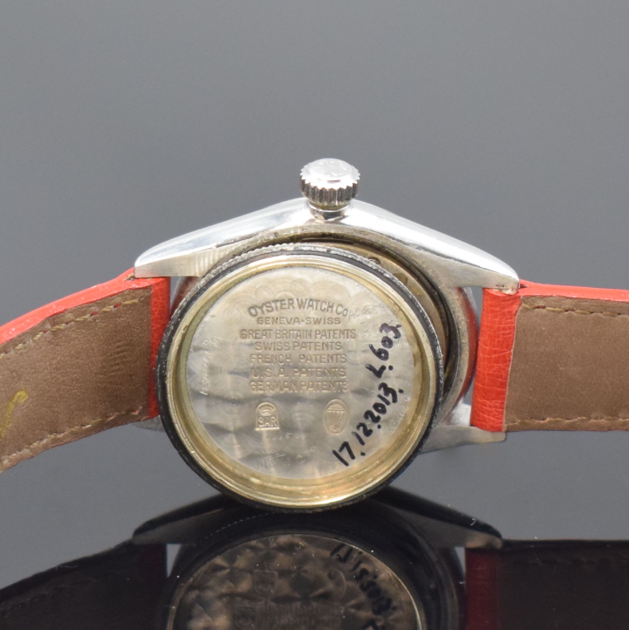 Detail e: ROLEX Oyster Armbanduhr in Stahl Referenz 3121, Schweiz um 1941, Handaufzug, verschr. Oystergeh., Zifferbl. m. 12/24-Std.-Anzeige rest., gebl. ...