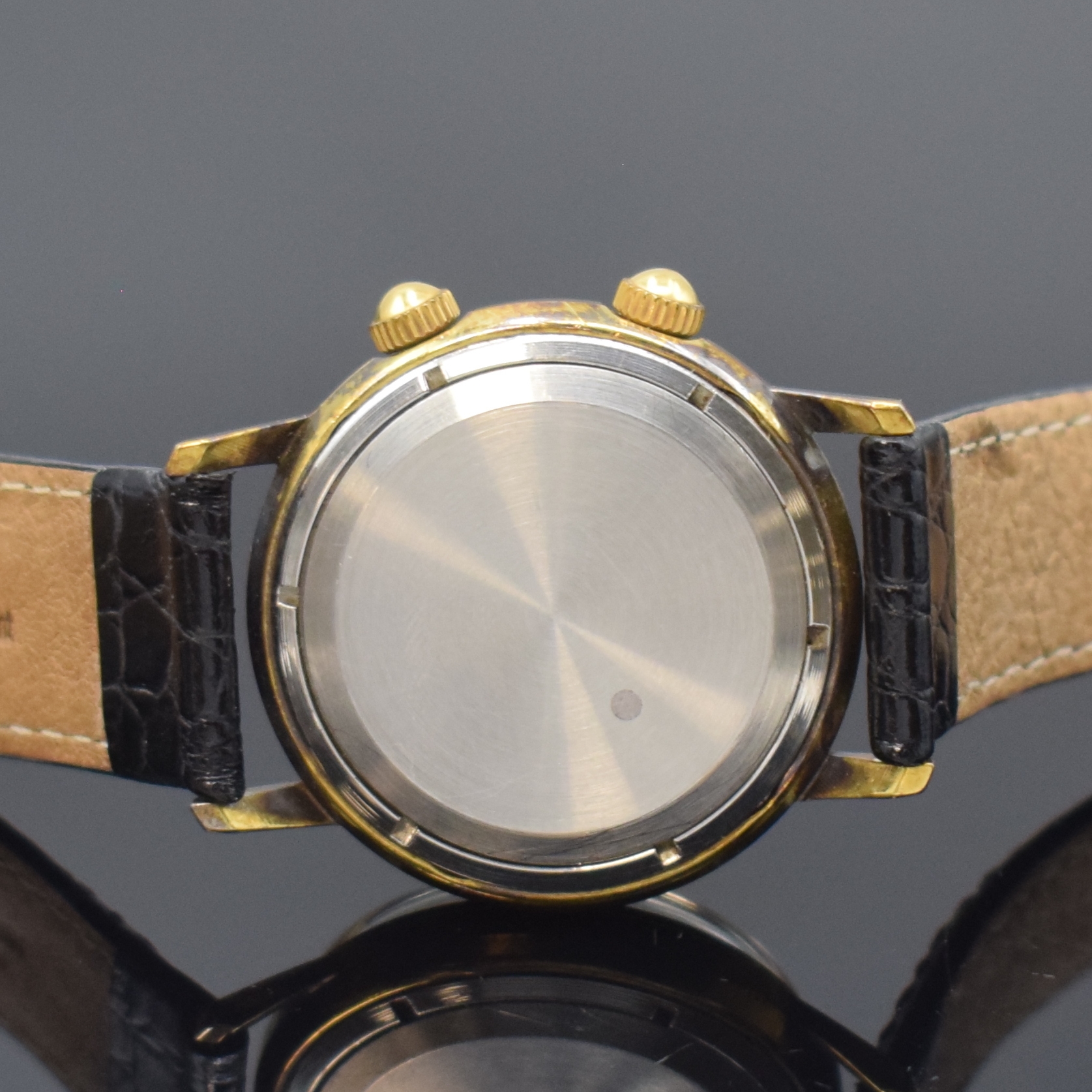 Detail i: 5 Armbandwecker, Schweiz / UDSSR ca. 1950 - 1970, Handaufzug, verschr. Geh. m. Stahlböden, 3 x verg., 2 x Stahl, silb. Zifferblätter teils pat., 3 ...