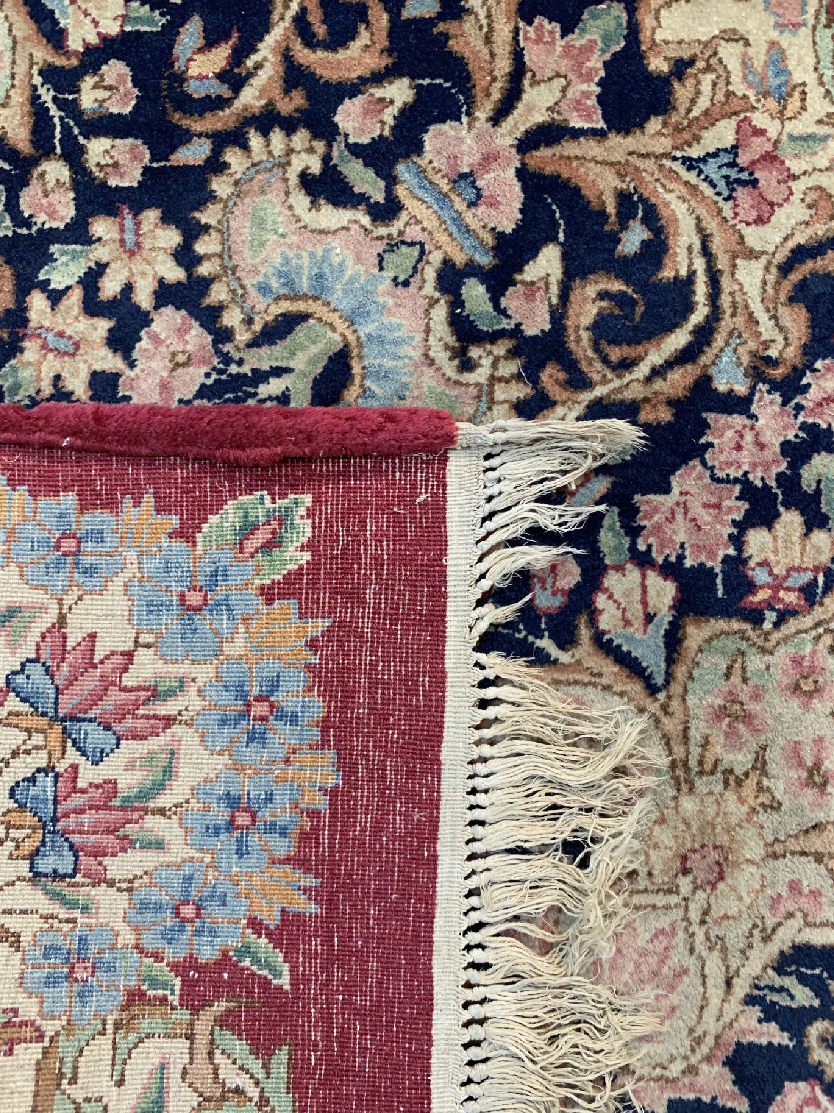 Detail e: Kerman"Ardjomand" signiert, Persien, um 1950, Wolle auf Baumwolle, ca. 430 x 310 cm, Reinigungsbedürftig, EHZ: 2