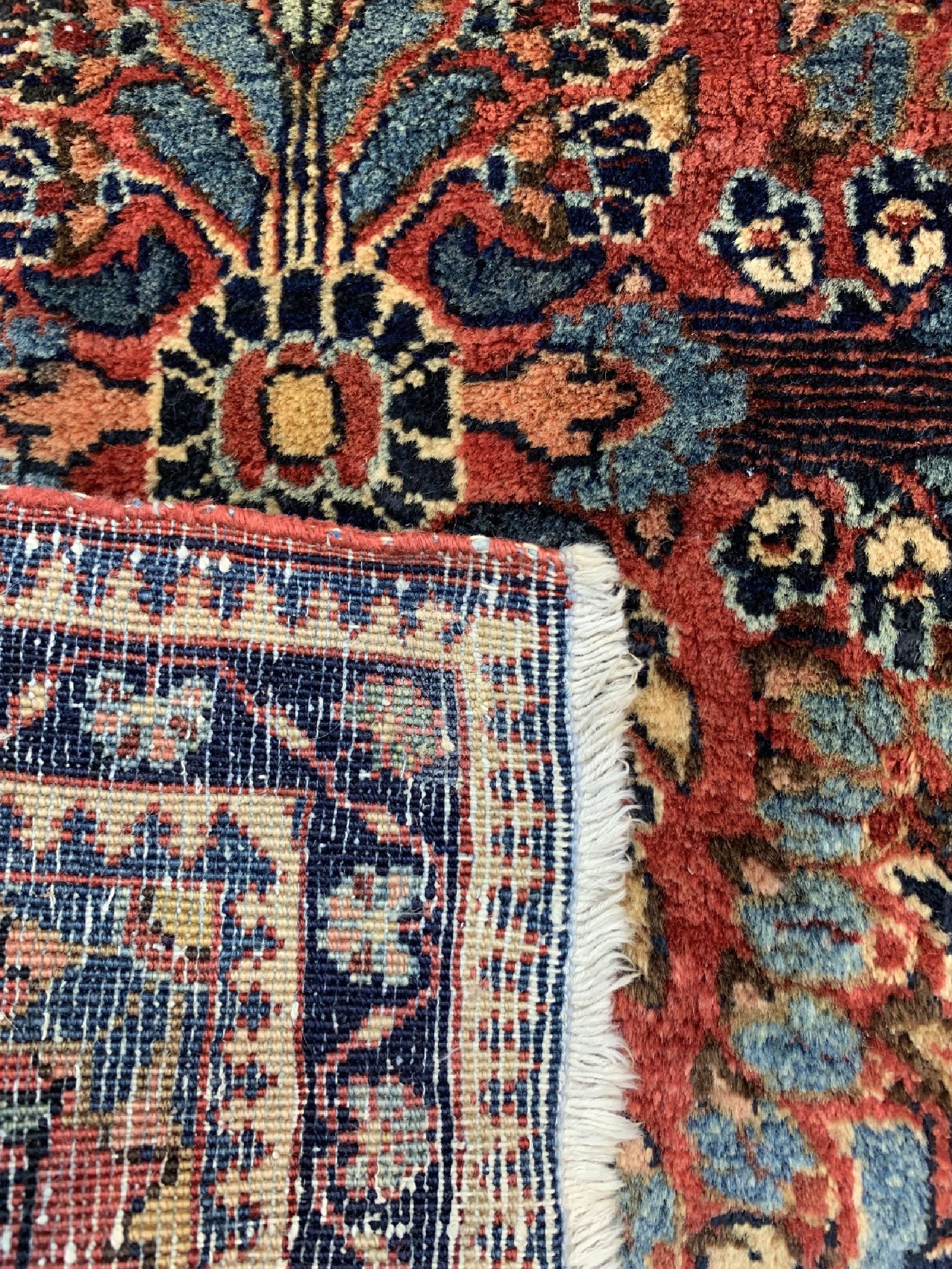 Detail f: 4 Poschtis, 3 Us Re-Import Sarogh, Persien, um 1920, Wolle auf Baumwolle, ca, 80 x 60 cm, EHZ: 2 & Rosenbidjar, Persien, ca. 50 Jahre, Wolle auf ...