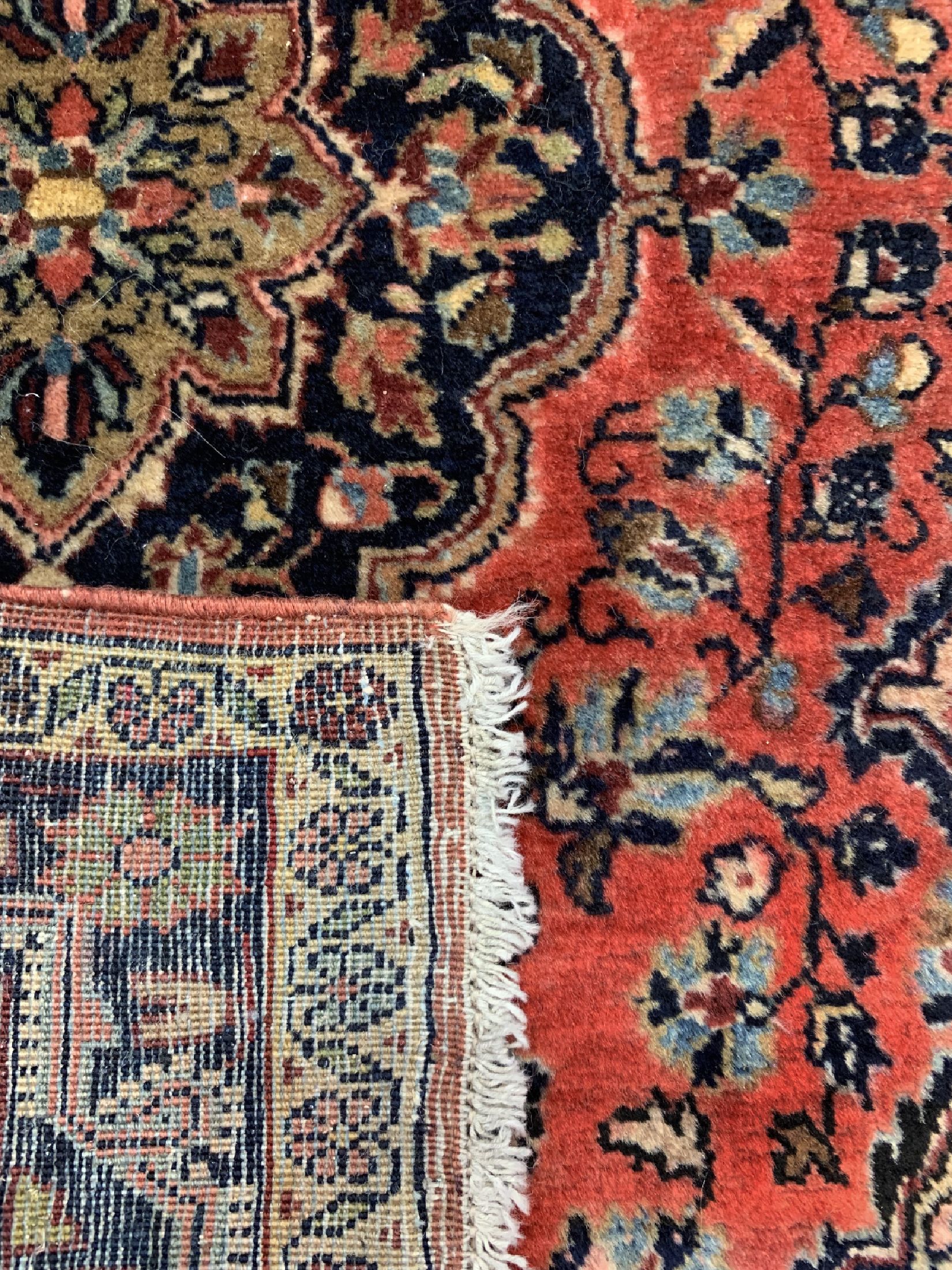 Detail h: 4 Poschtis, 3 Us Re-Import Sarogh, Persien, um 1920, Wolle auf Baumwolle, ca, 80 x 60 cm, EHZ: 2 & Rosenbidjar, Persien, ca. 50 Jahre, Wolle auf ...