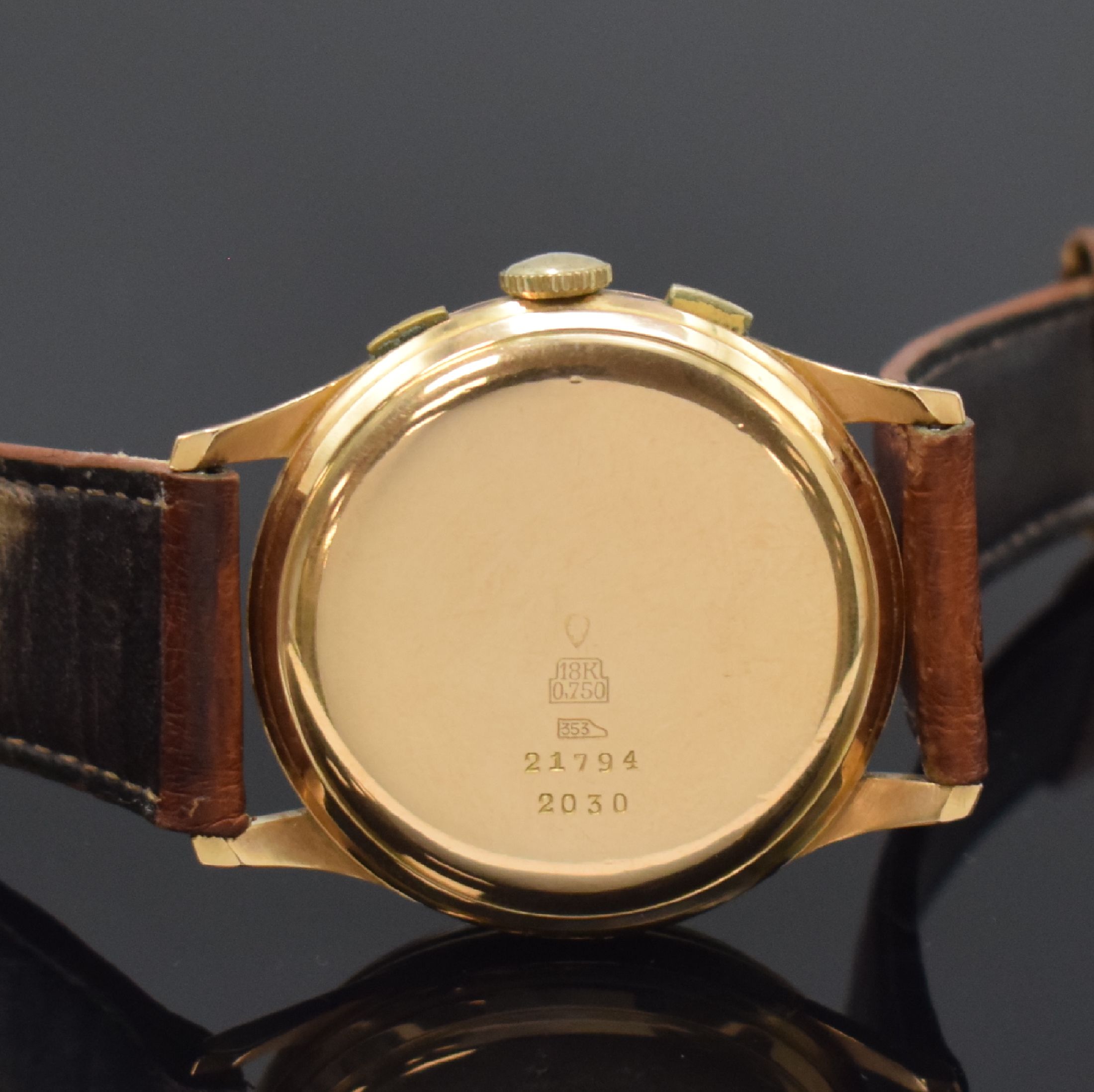 Detail d: ORATOR Herrenarmbanduhr mit Chronograph in RoseG 750/000, Schweiz um 1950, Handaufzug, 3-teiliges Geh., Boden und Glasrand aufgedr., kupferfarb. ...