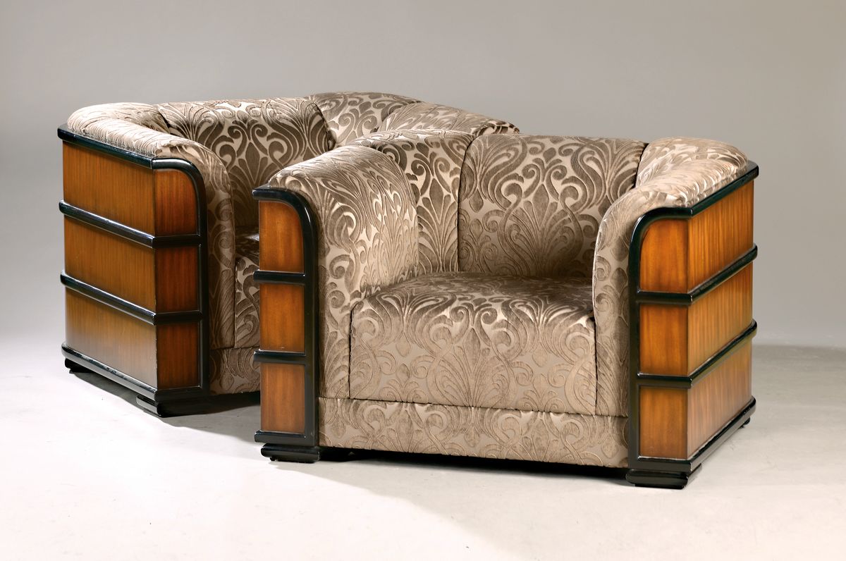 Zwei Clubsessel "Chicago", Art-Deco-Stil, Jansen Furniture, Niederlande, nach 1981, Mahagony, violettgraue Samtbezüge, ca. 74 x 116 x 96 ...