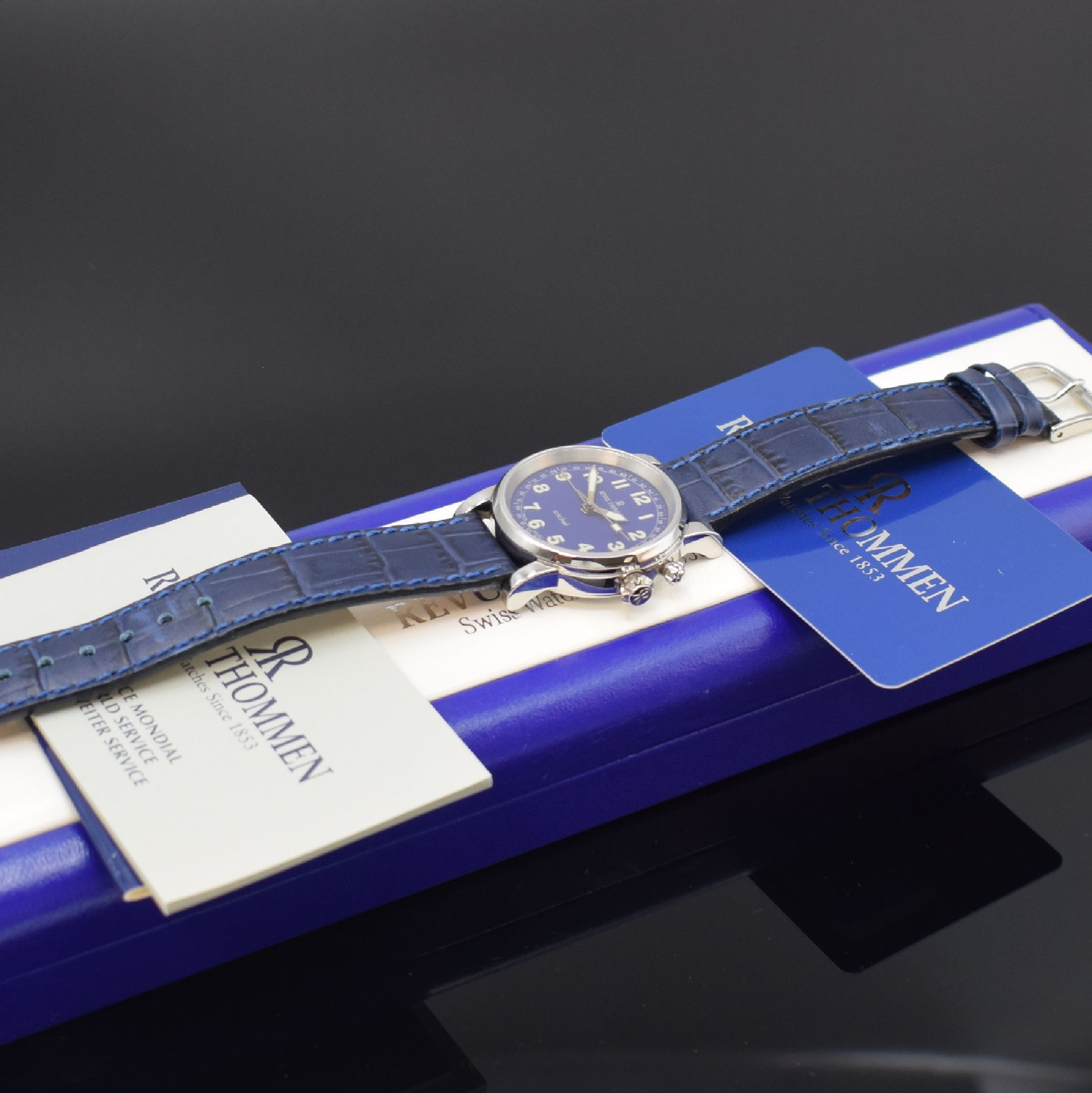Detail d: REVUE THOMMEN Armbandwecker Modell Cricket Referenz 8010005, Schweiz um 1995, Handaufzug, Edelstahlgeh., Boden aufgedr., blaues Zifferbl. m. ...