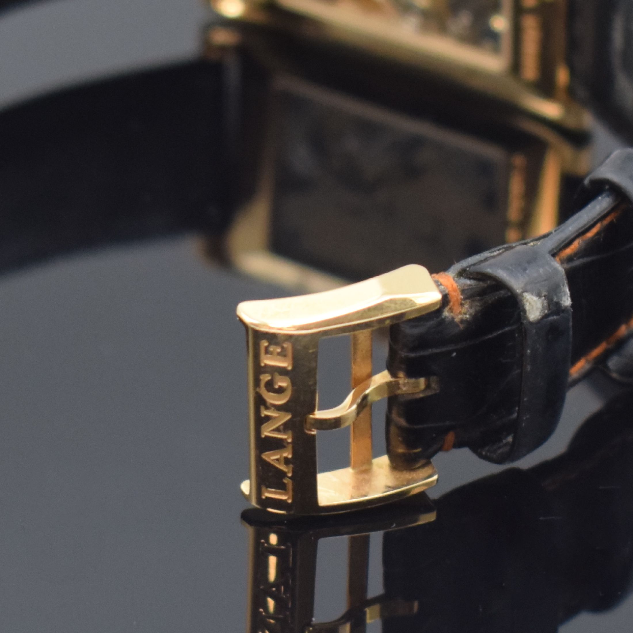 Detail b: A. LANGE & SÖHNE feine Herrenarmbanduhr Cabaret Referenz 107.031 in RoseG 750/000, Deutschland um 2000, Handaufzug, 2-teiliges, beids. vergl. ...