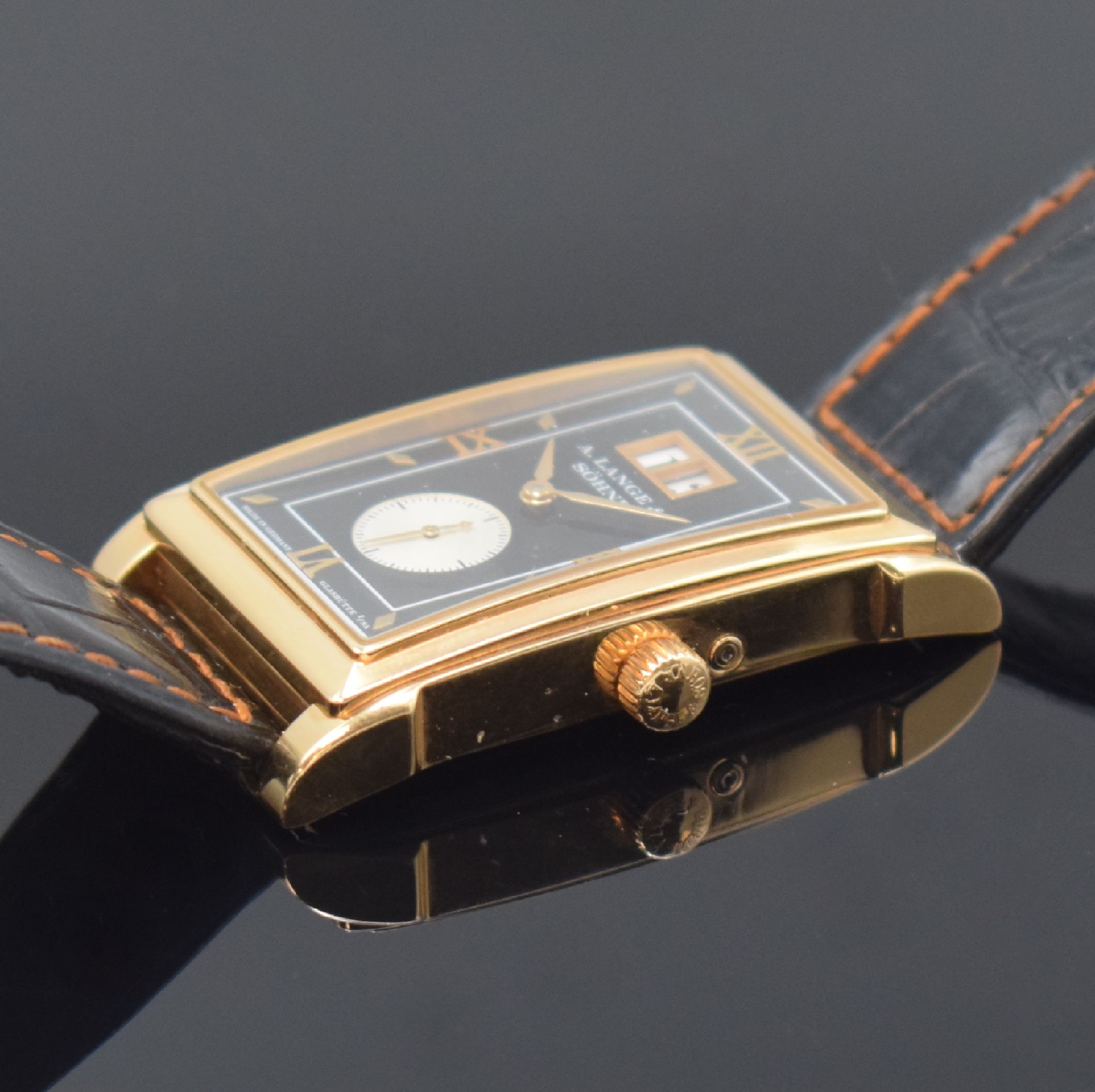 Detail d: A. LANGE & SÖHNE feine Herrenarmbanduhr Cabaret Referenz 107.031 in RoseG 750/000, Deutschland um 2000, Handaufzug, 2-teiliges, beids. vergl. ...