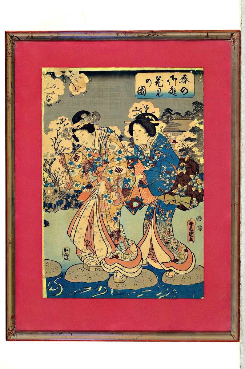 Zwei Holzschnitte, Japan, um 1840, 1x sign. Kunisada, Verlegerzeichen, min. besch., am oberen Rand kl. Knickspur, zwei Damen, die auf Steinen im ...