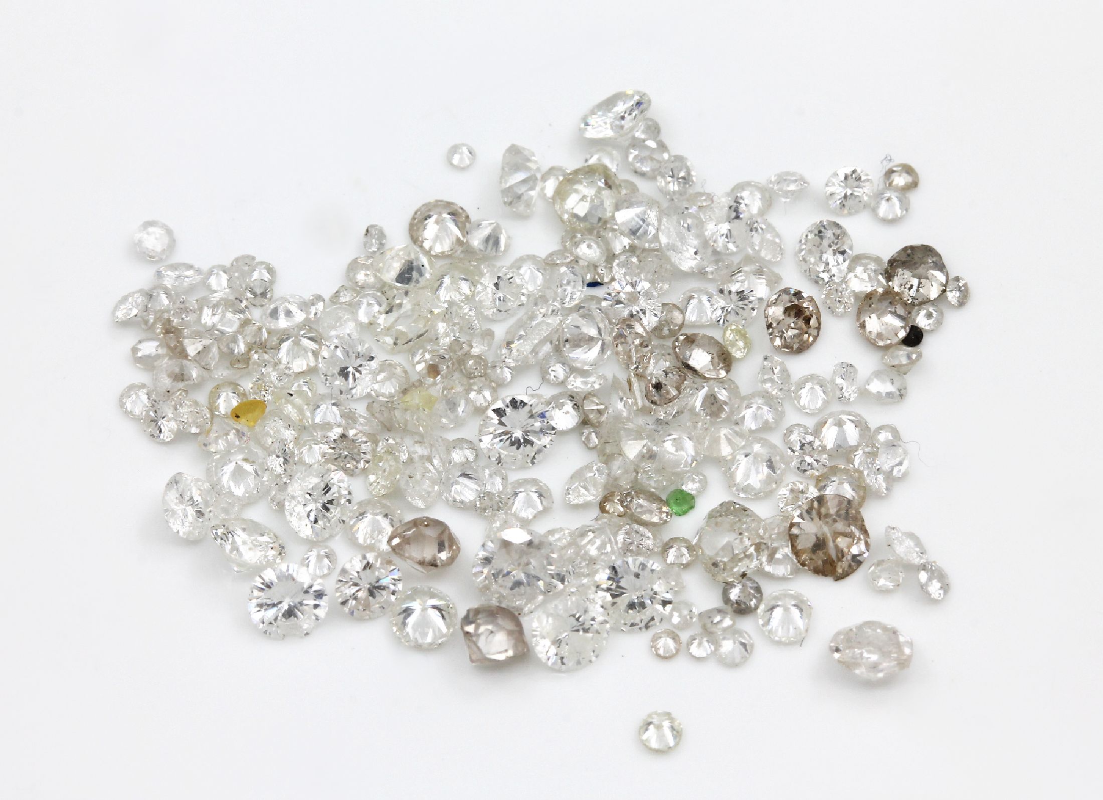 Detail a: Lot lose Diamanten, zus. ca. 6.98 ct Weiß- Braun/si-p, Ausfassware