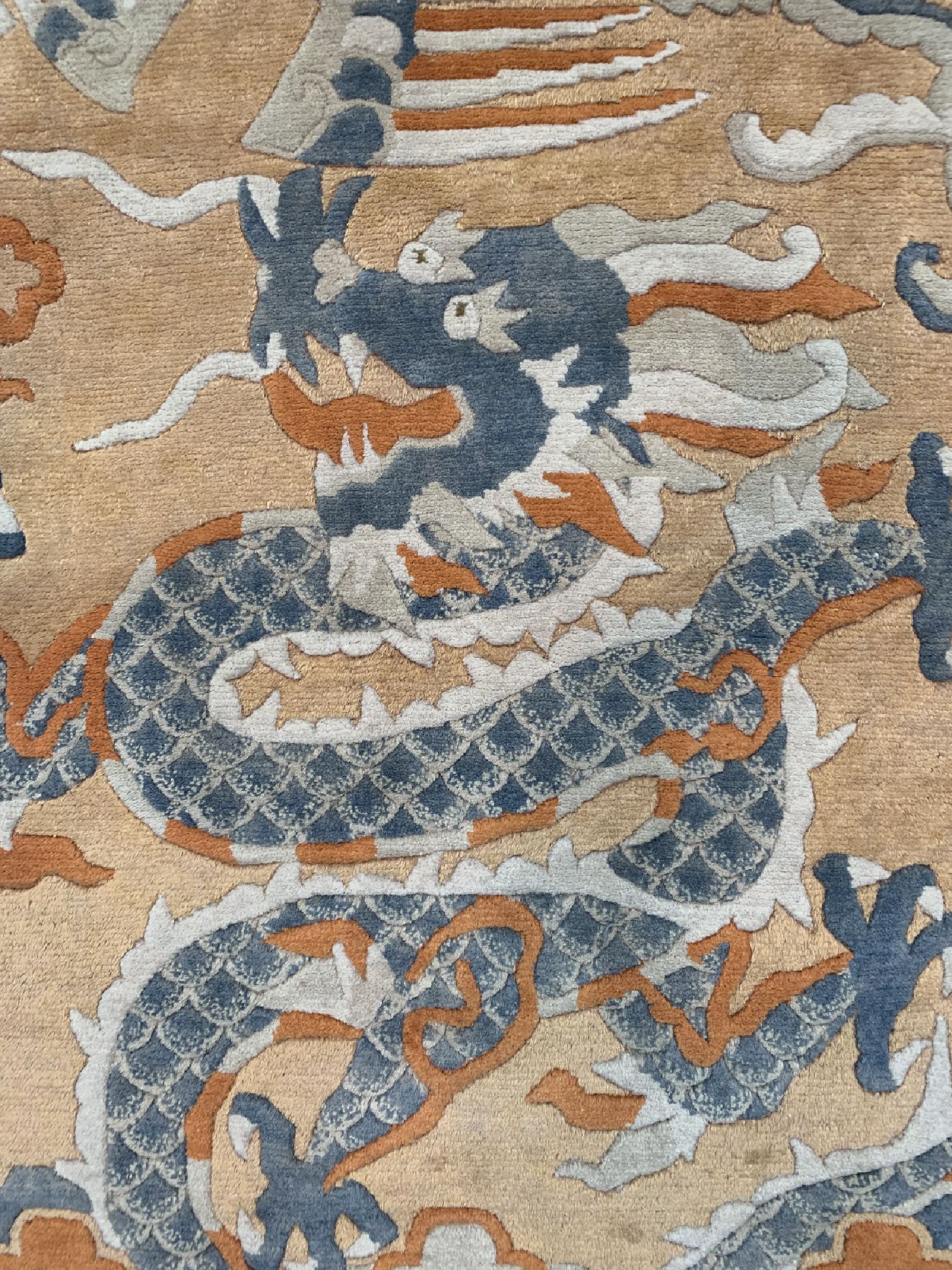Detail c: Nepal"Drachen-Teppich", ca. 50 Jahre, Wolleauf Baumwolle, ca. 170 x 90 cm, Reinigungsbedürftig, EHZ: 1-2