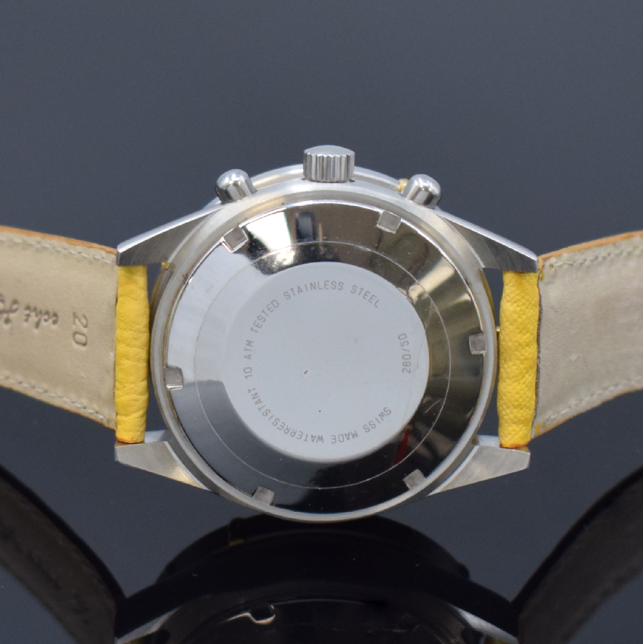 Detail c: GUINAND nahezu neuwertiger Armbandchronograph, Schweiz um 2000, Automatik, verschr. Geh. in Edelstahl, eins. drehb. Lünette m. gold. Reiter, weißes ...