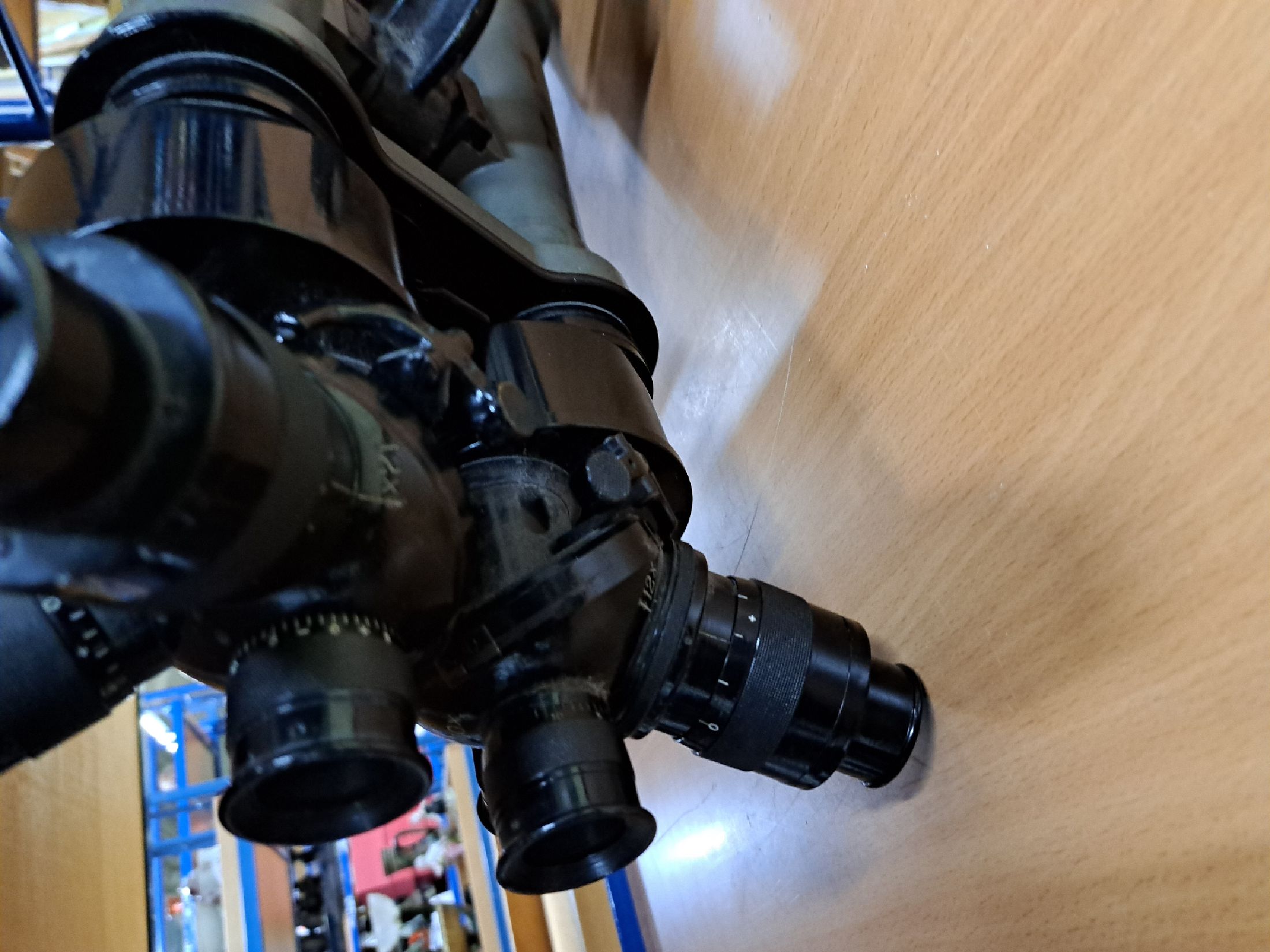 Detail f: Doppelfernglas, Zeiss Jena, Asembi 12x20x40, Marineversion, Seriennummer 8271, um 1915, Okularrevolver, mit 12-, 20- und 40-facher Vergrößerung, ...