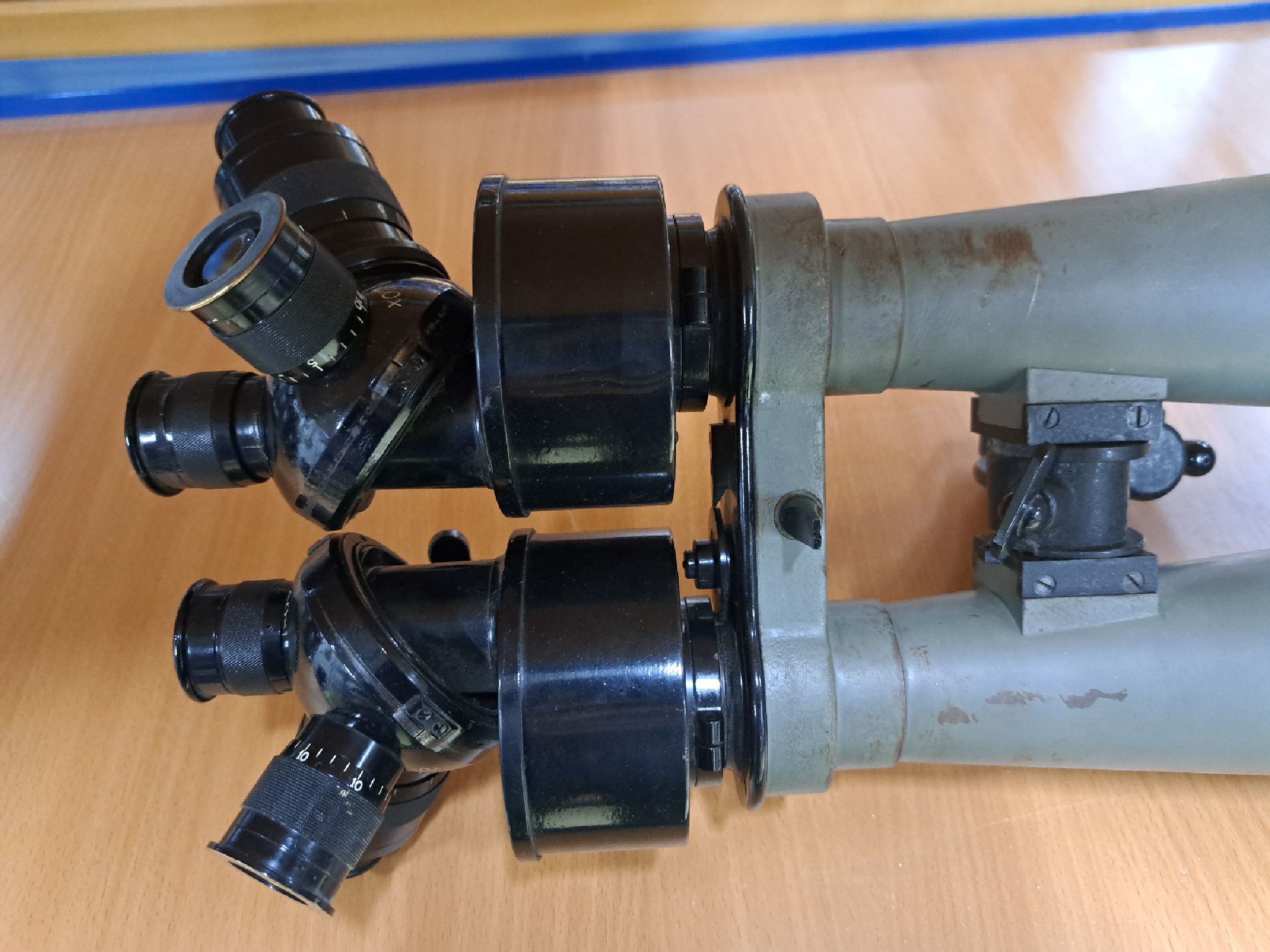 Detail g: Doppelfernglas, Zeiss Jena, Asembi 12x20x40, Marineversion, Seriennummer 8271, um 1915, Okularrevolver, mit 12-, 20- und 40-facher Vergrößerung, ...