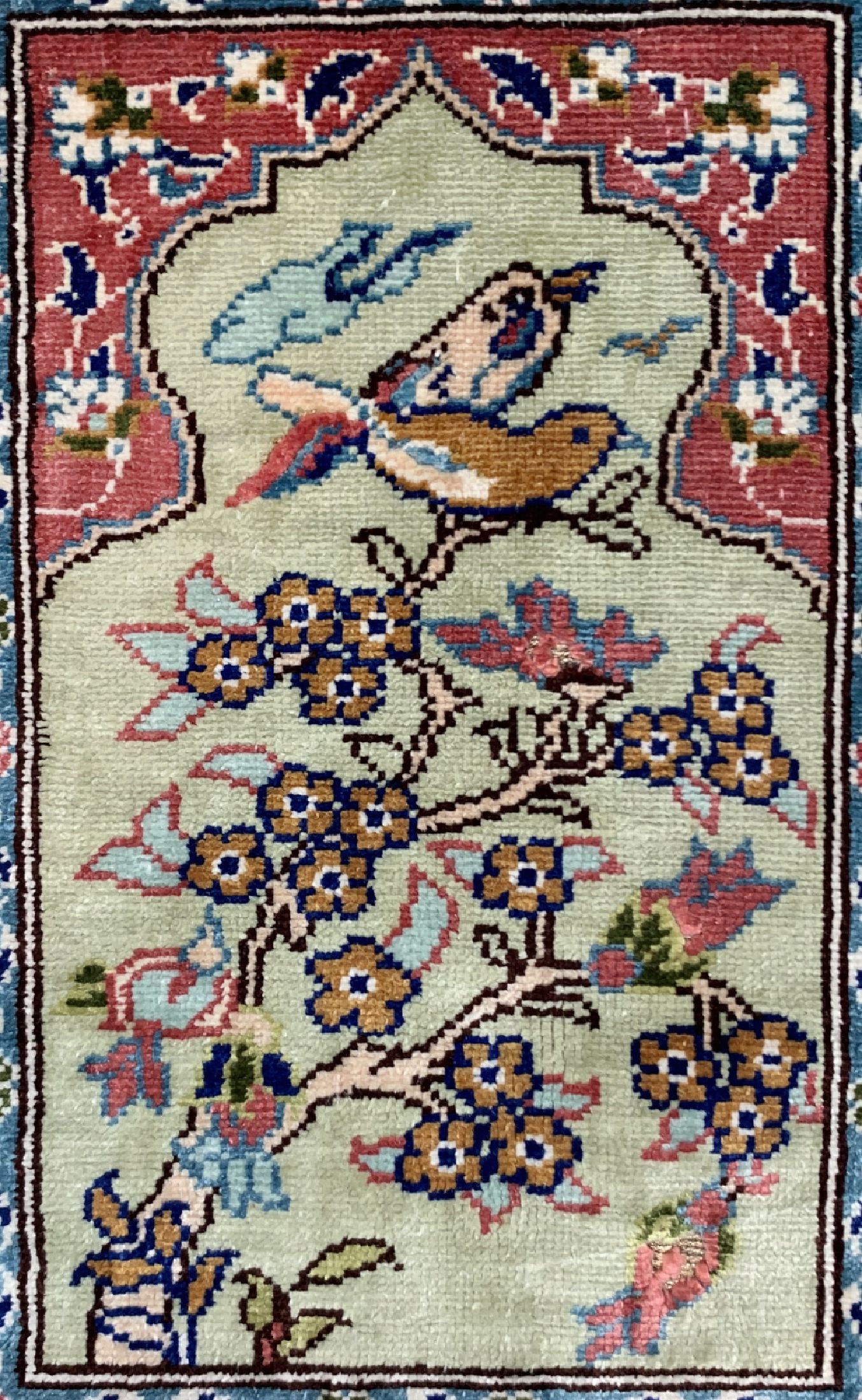 Detail a: Hereke Seide fein, sign., Türkei, ca. 30 Jahre, reine Naturseide, ca. 37 x 27 cm, EHZ: 1-2